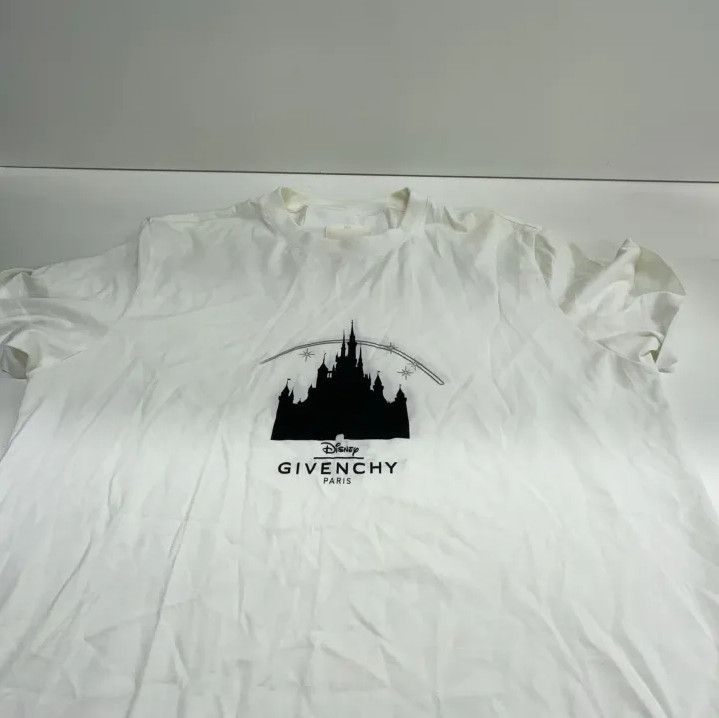 Givenchy Givenchy x Disney Castle Print Slim Short-Sleeve T-Shirt Size US M / EU 48-50 / 2 - 9 Thumbnail