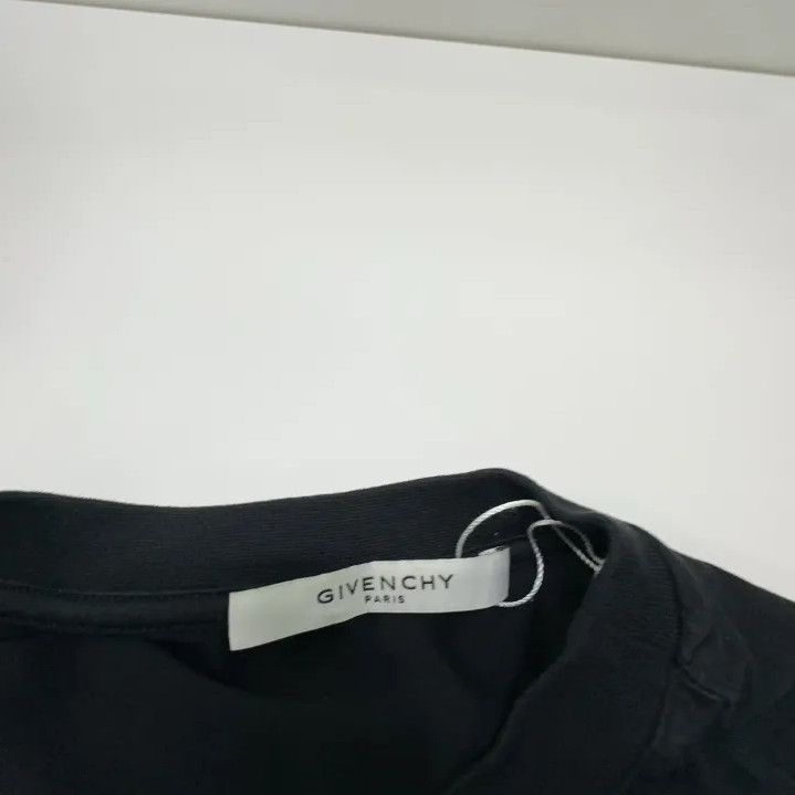 Givenchy Givenchy Solid Cracked Logo Crew Neck Short-Sleeve T-Shirt Size US XXS / EU 40 - 4 Thumbnail