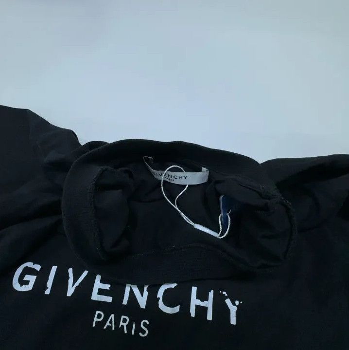 Givenchy Givenchy Solid Cracked Logo Crew Neck Short-Sleeve T-Shirt Size US XXS / EU 40 - 8 Thumbnail
