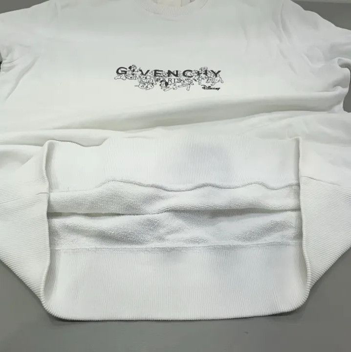 Givenchy Givenchy x Disney Graphic Print Crewneck Sweatshirt Size US L / EU 52-54 / 3 - 10 Thumbnail
