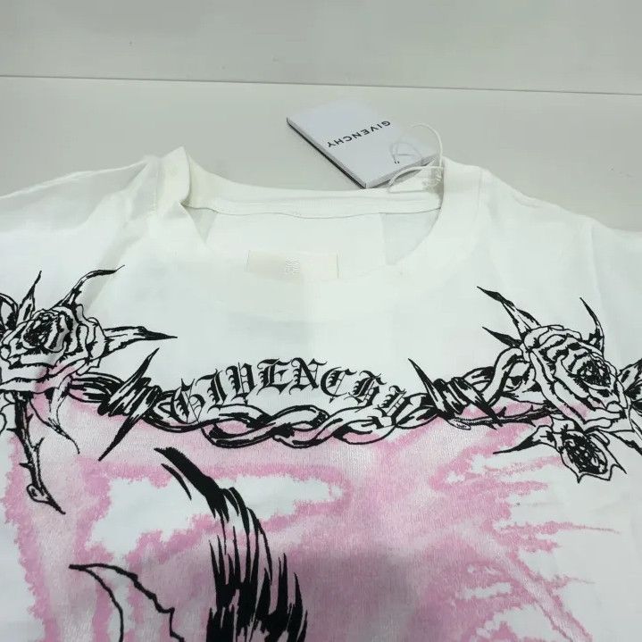 Givenchy Givenchy FW21 Gothic Print Loose Short-Sleeve T-Shirt Size US S / EU 44-46 / 1 - 9 Thumbnail