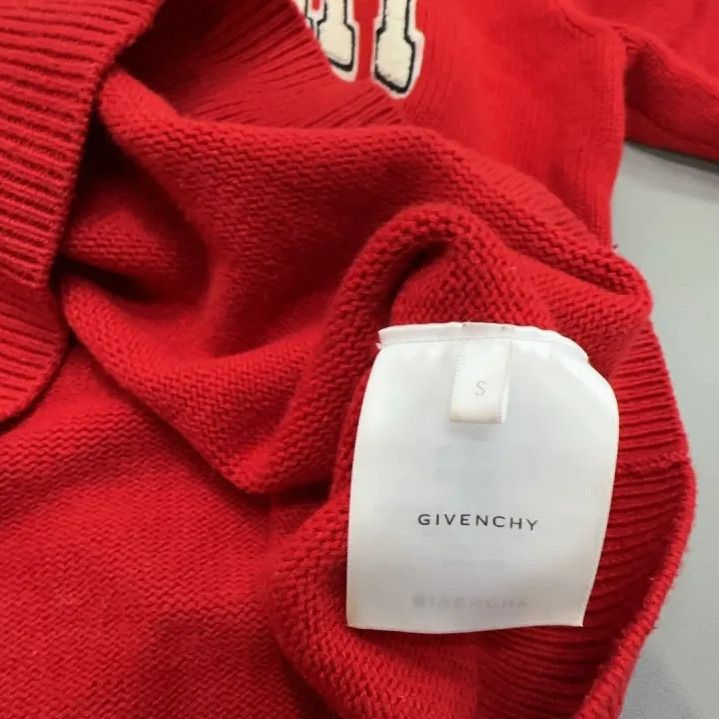 Givenchy Givenchy FW22 Logo Embroidery Crewneck Sweater Size US S / EU 44-46 / 1 - 5 Thumbnail