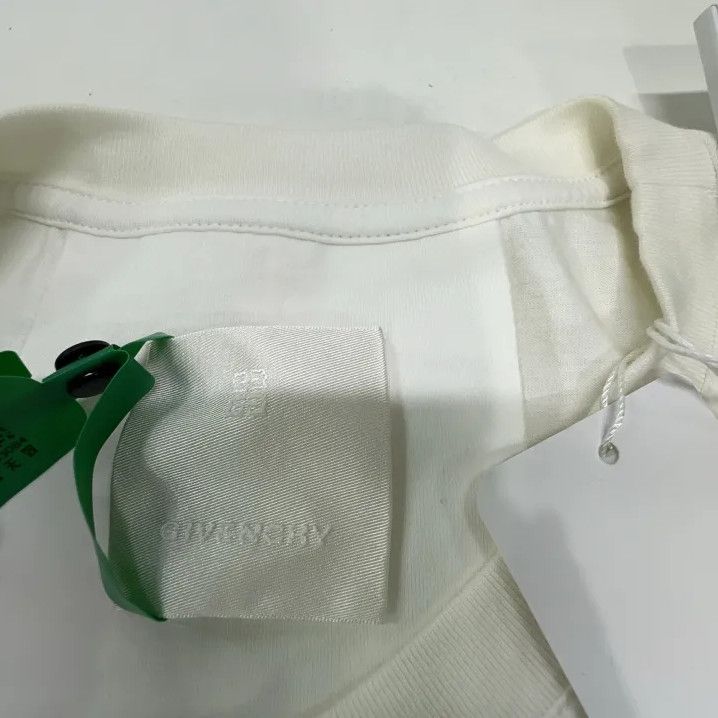 Givenchy Givenchy SS22 Letter Embroidery Short-Sleeve T-Shirt Size US M / EU 48-50 / 2 - 5 Thumbnail