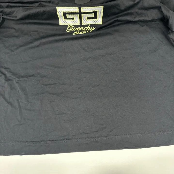 Givenchy Givenchy SS24 Logo Embroidered Men's Short-Sleeve T-Shirt Size US XL / EU 56 / 4 - 6 Thumbnail