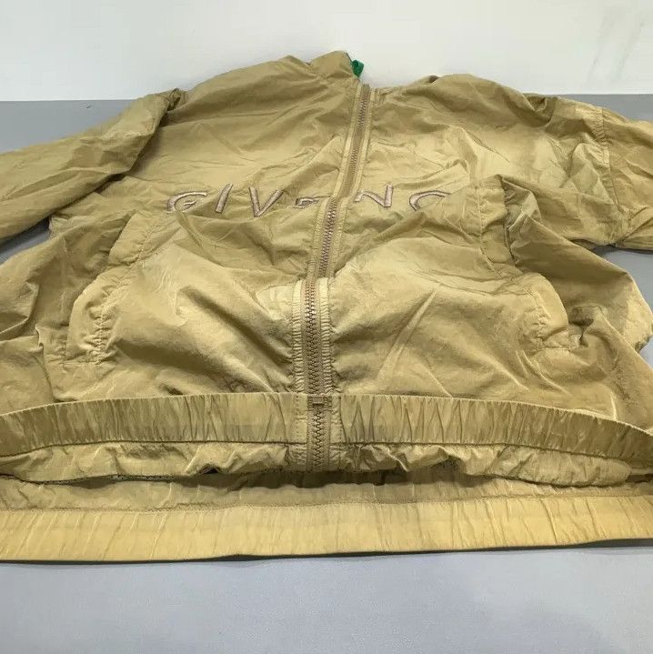 Givenchy Givenchy FW22 Logo Embroidered Zip Jacket Size US XL / EU 56 / 4 - 7 Thumbnail