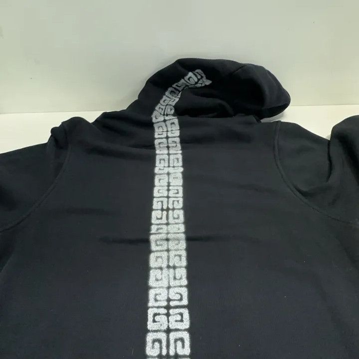 Givenchy Givenchy x Chito SS22 Logo Print Hoodie Size US M / EU 48-50 / 2 - 12 Thumbnail