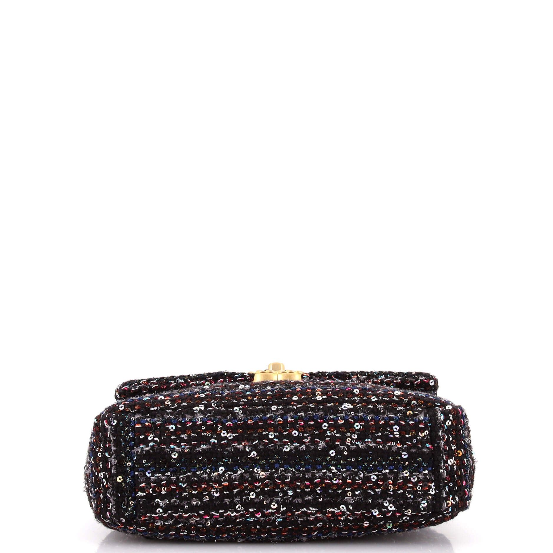 Chanel 19 Flap Bag Size ONE SIZE - 4 Thumbnail