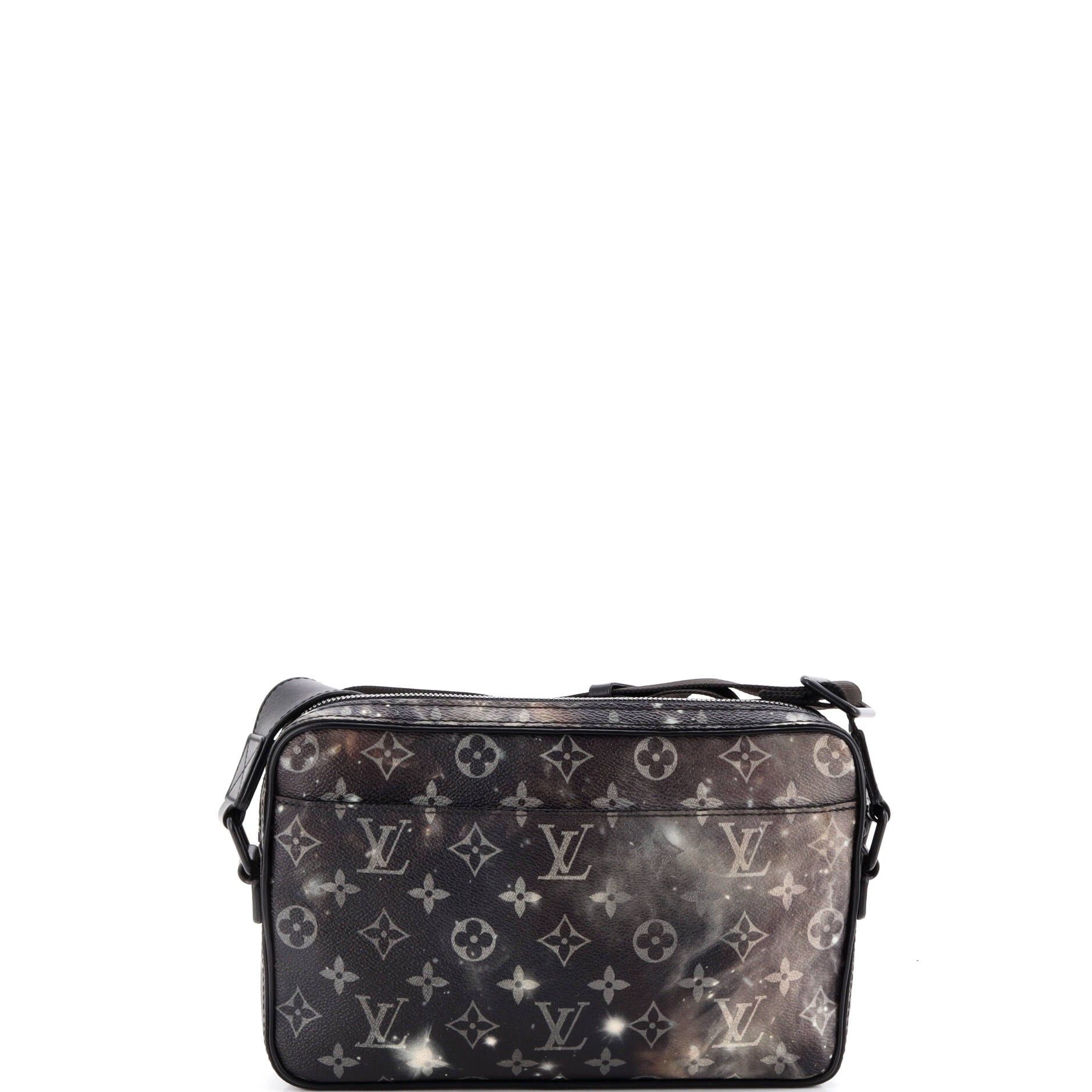 Louis Vuitton Alpha Messenger Bag Size ONE SIZE - 3 Thumbnail