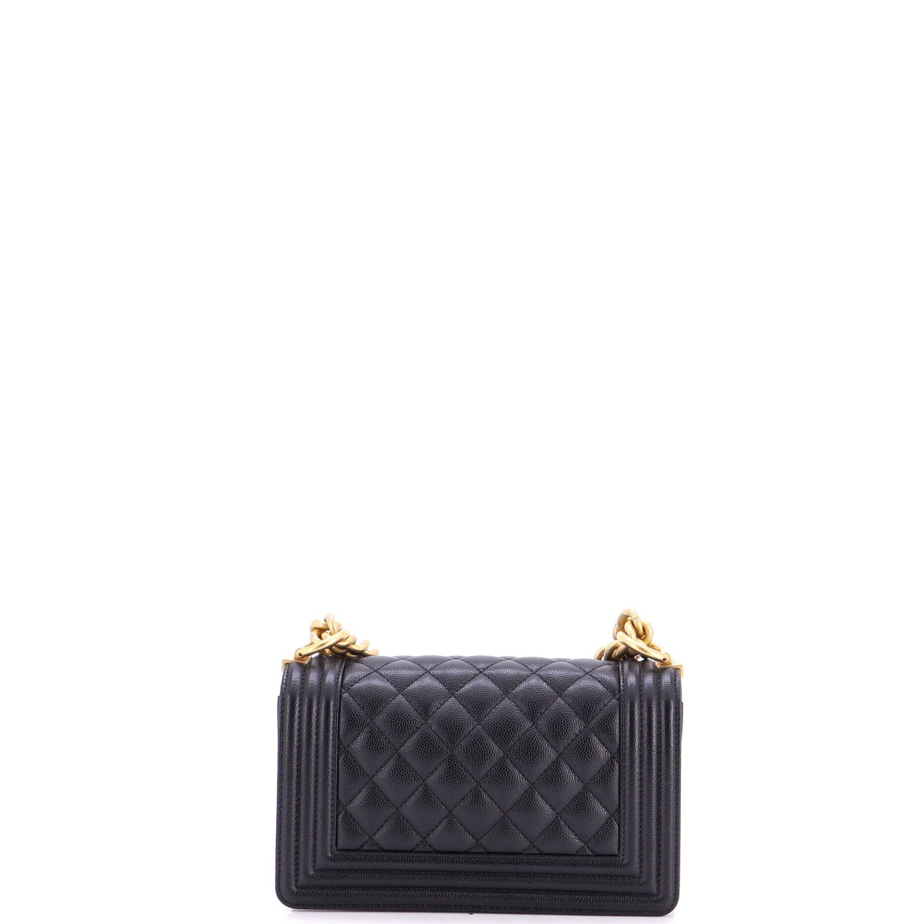 Chanel Boy Flap Bag Size ONE SIZE - 4 Thumbnail