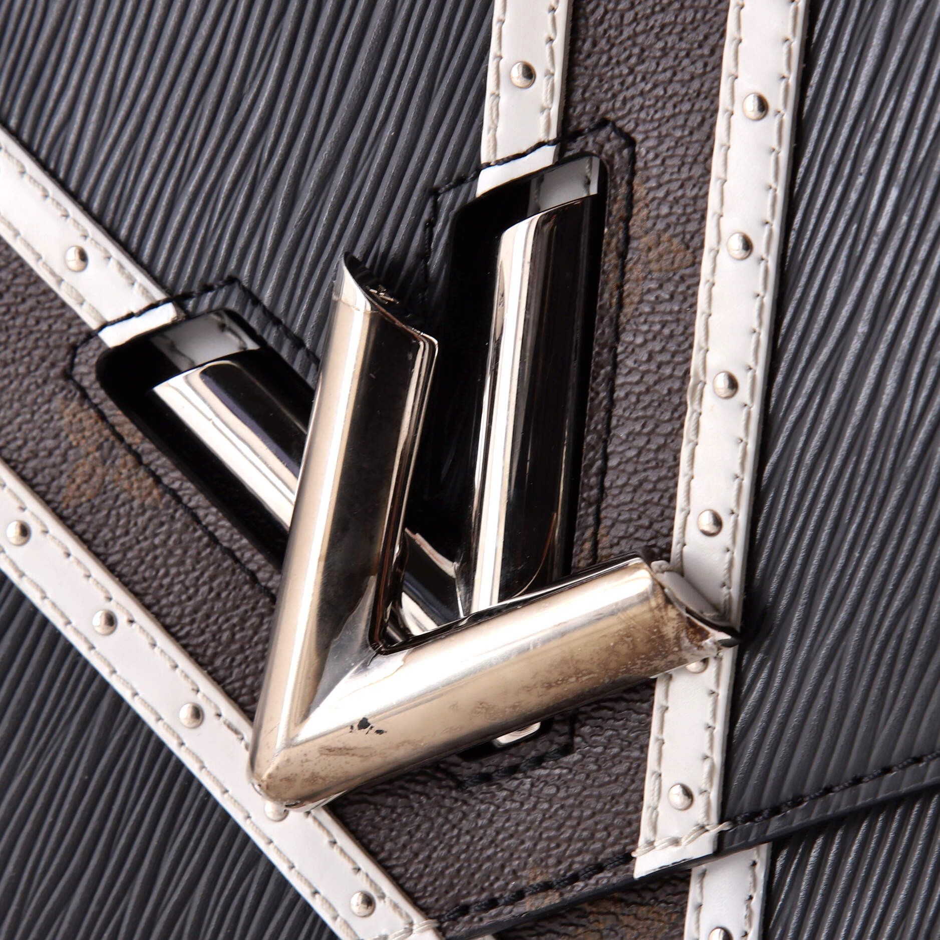 Louis Vuitton Twist Handbag Size ONE SIZE - 6 Thumbnail