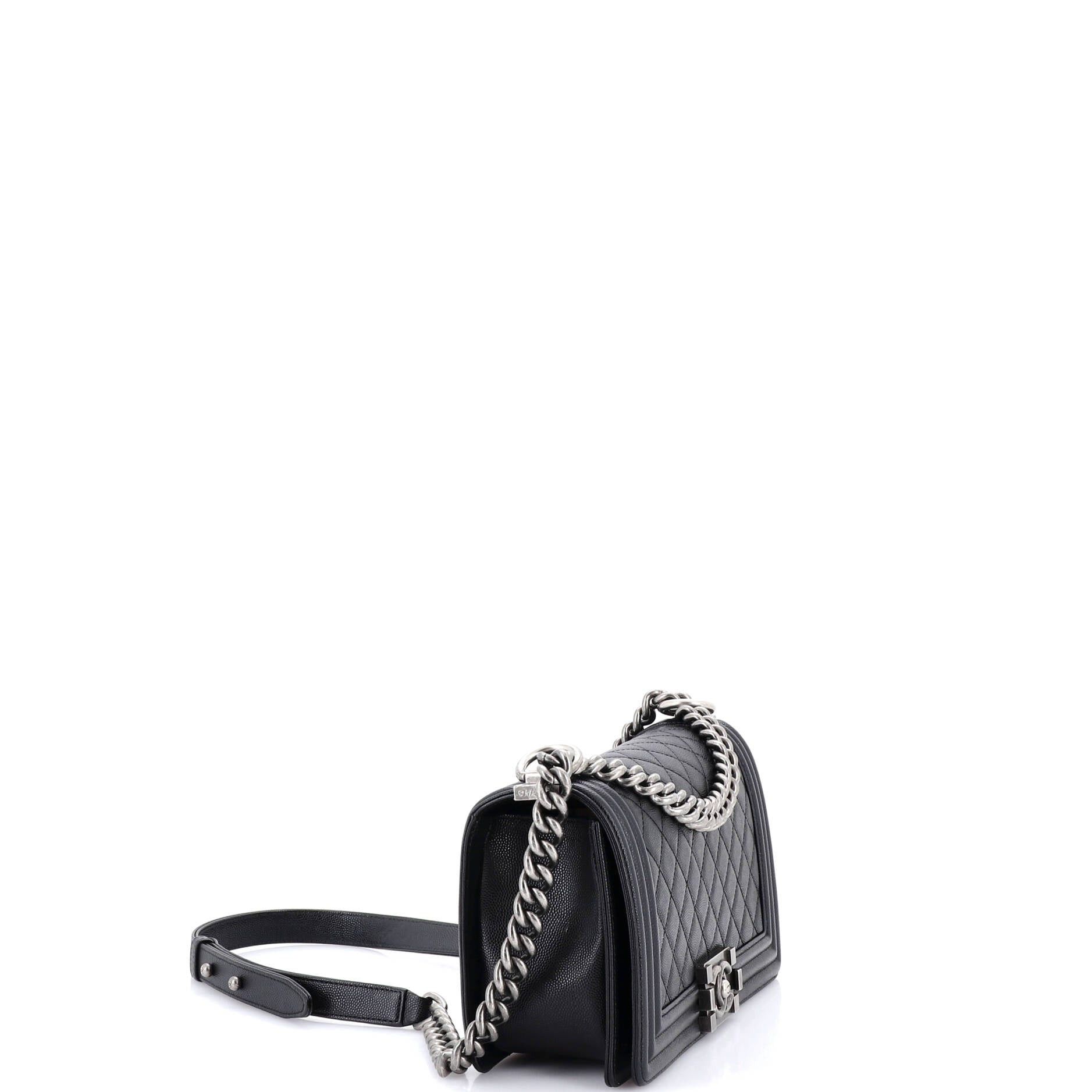 Chanel Boy Flap Bag Size ONE SIZE - 2 Thumbnail