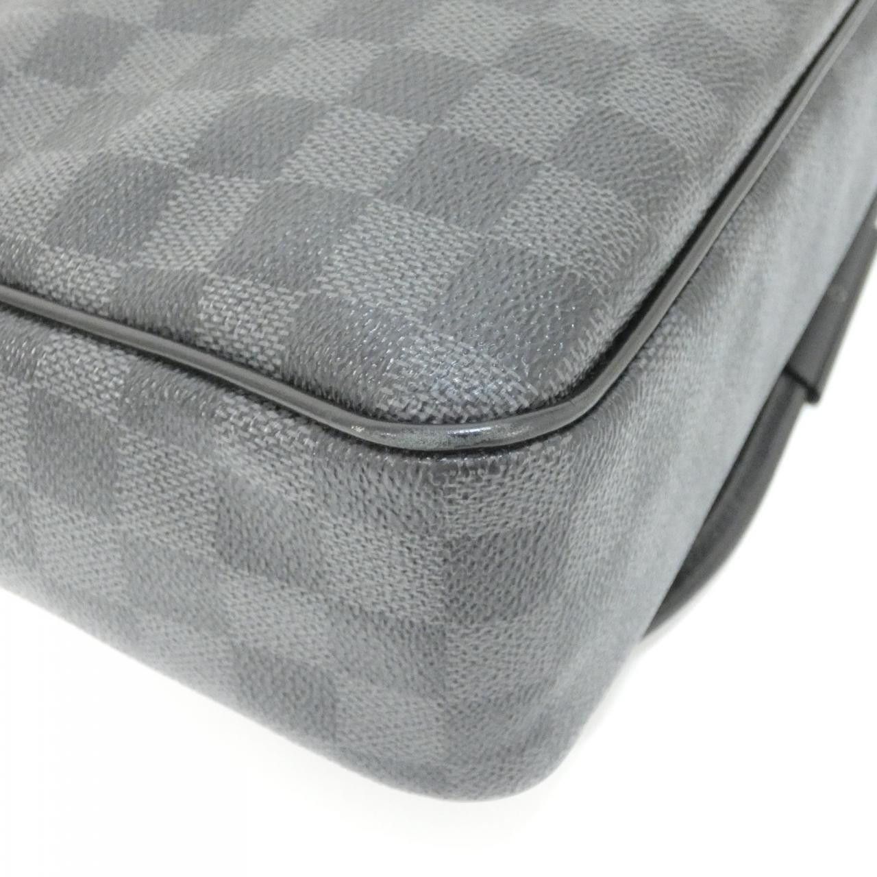 Louis Vuitton Louis Vuitton Louis Vuitton Daniel Damier Graphite Shoulder Bag Textile Shoulder Bag N58029 DUTY FREE for USA Size ONE SIZE - 4 Thumbnail