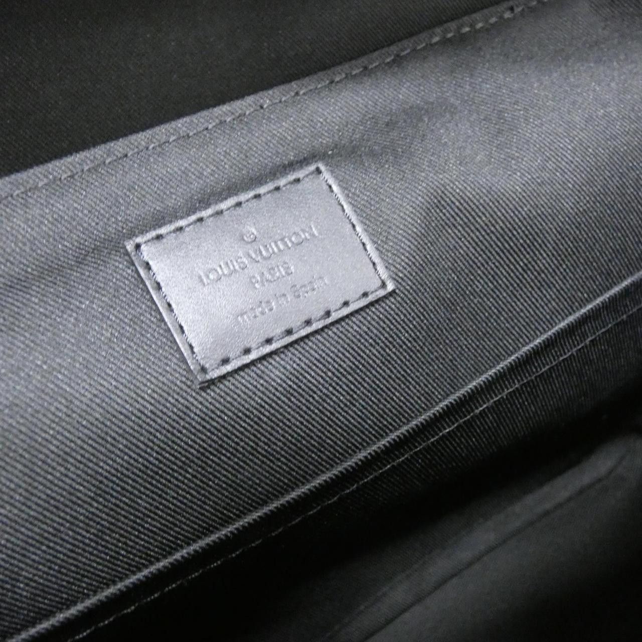 Louis Vuitton Louis Vuitton Louis Vuitton LV Trail Monogram Shoulder Bag Textile Shoulder Bag M46972 DUTY FREE for USA Size ONE SIZE - 7 Thumbnail