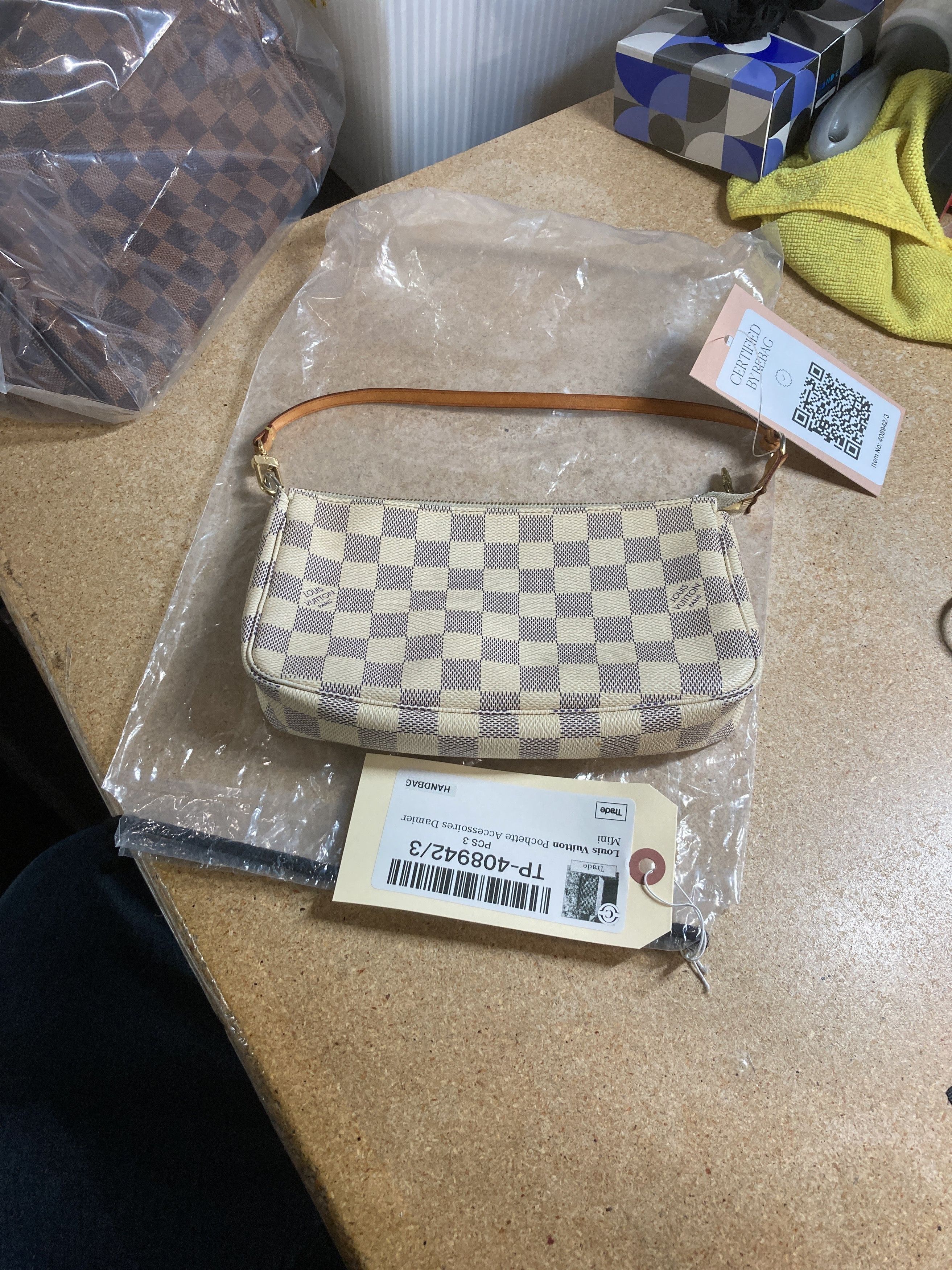 Louis Vuitton Pochette Accessoires Size ONE SIZE - 7 Thumbnail