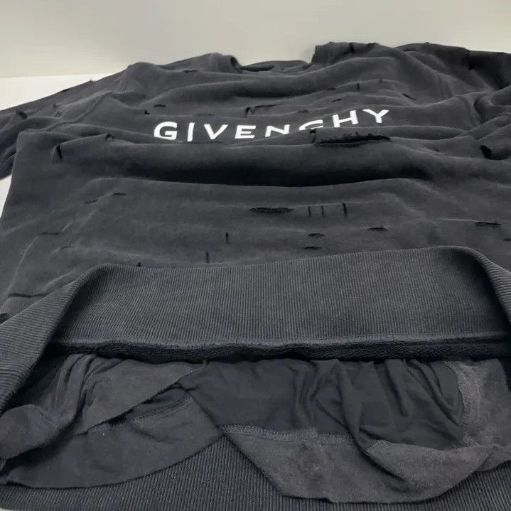 Givenchy Givenchy SS23 Tear Detail Logo Print Sweatshirt Size US L / EU 52-54 / 3 - 9 Thumbnail
