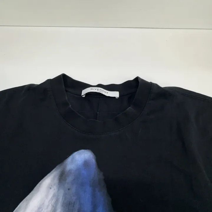 Givenchy Givenchy Shark Print Unisex Short Sleeve T-Shirt Size US S / EU 44-46 / 1 - 9 Thumbnail