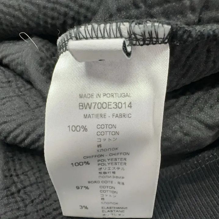 Givenchy Givenchy Solid Print Letter Distressed Sweatshirt Size US S / EU 44-46 / 1 - 7 Thumbnail