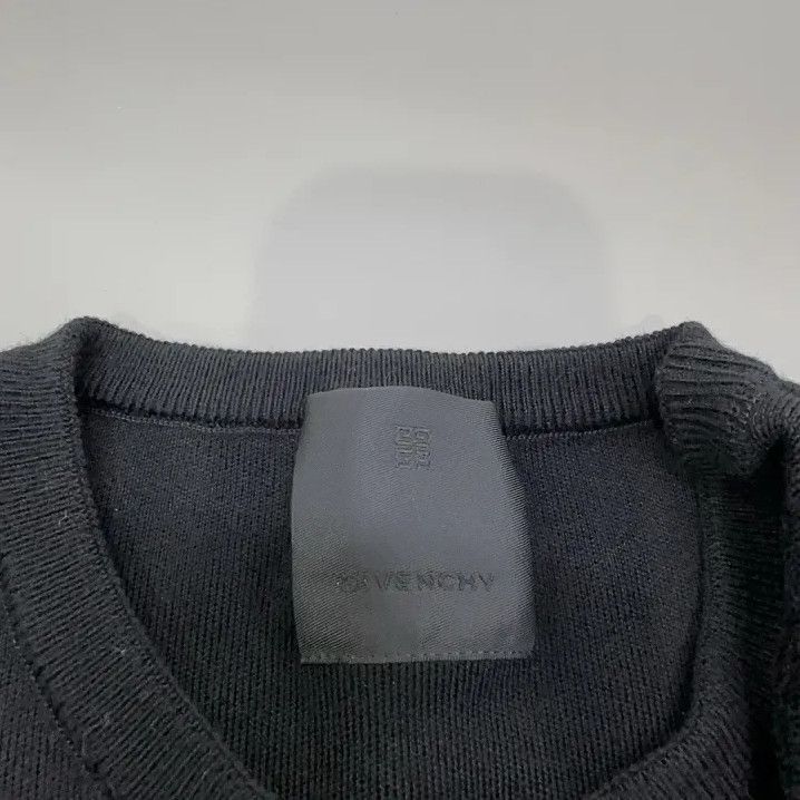 Givenchy Givenchy FW21 Rivet Embroidery Logo Crewneck Knit Size US L / EU 52-54 / 3 - 6 Thumbnail