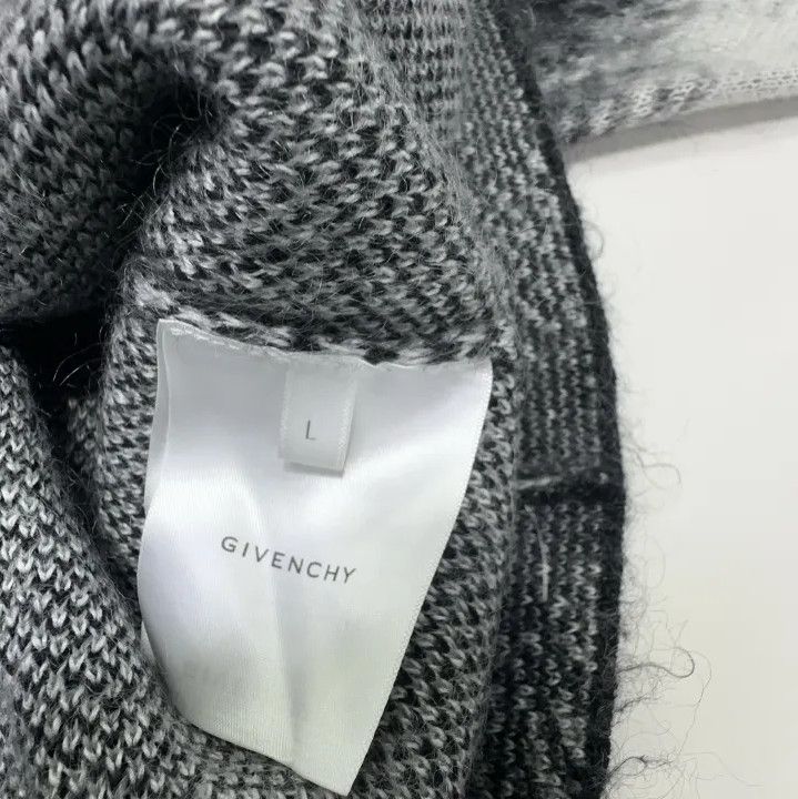 Givenchy Givenchy SS23 Color Block Crewneck Sweater Size US L / EU 52-54 / 3 - 5 Thumbnail