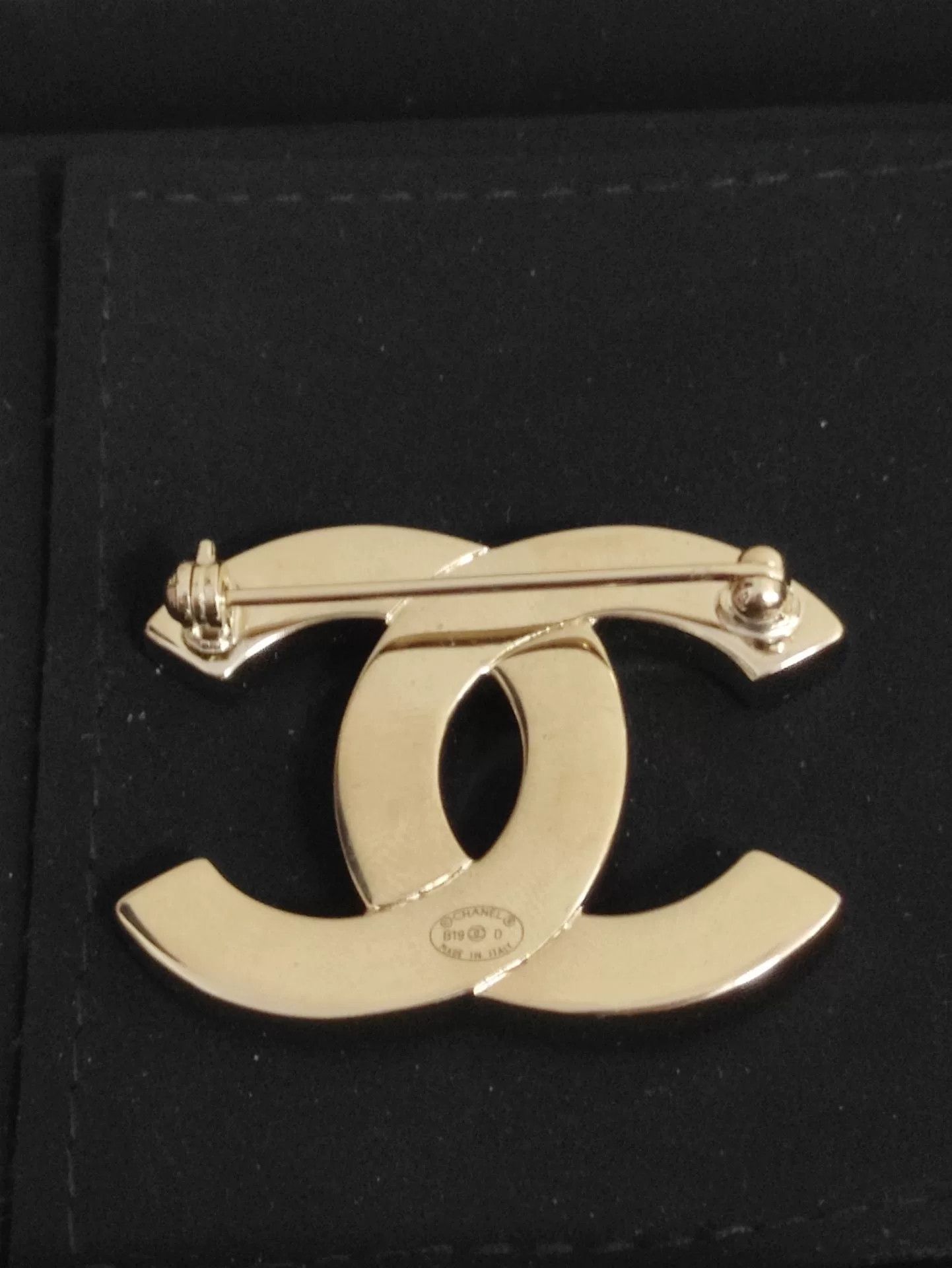 Chanel Chanel Pharrell Diamond Brooch Size ONE SIZE - 5 Thumbnail