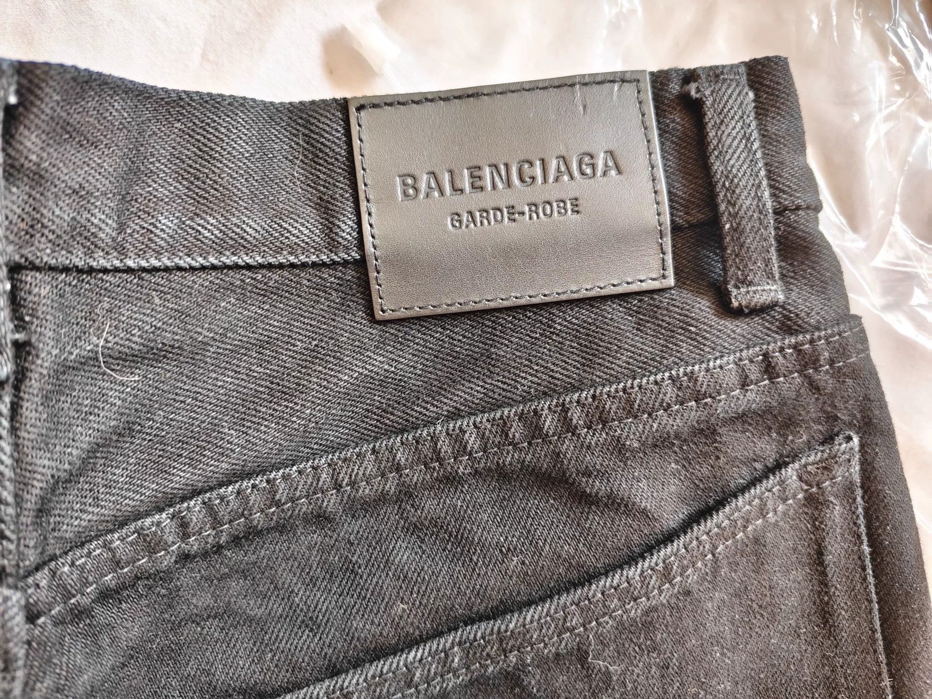 Balenciaga Balenciaga High Fashion Black Wide-Leg Jeans Size US 32 / EU 48 - 4 Thumbnail