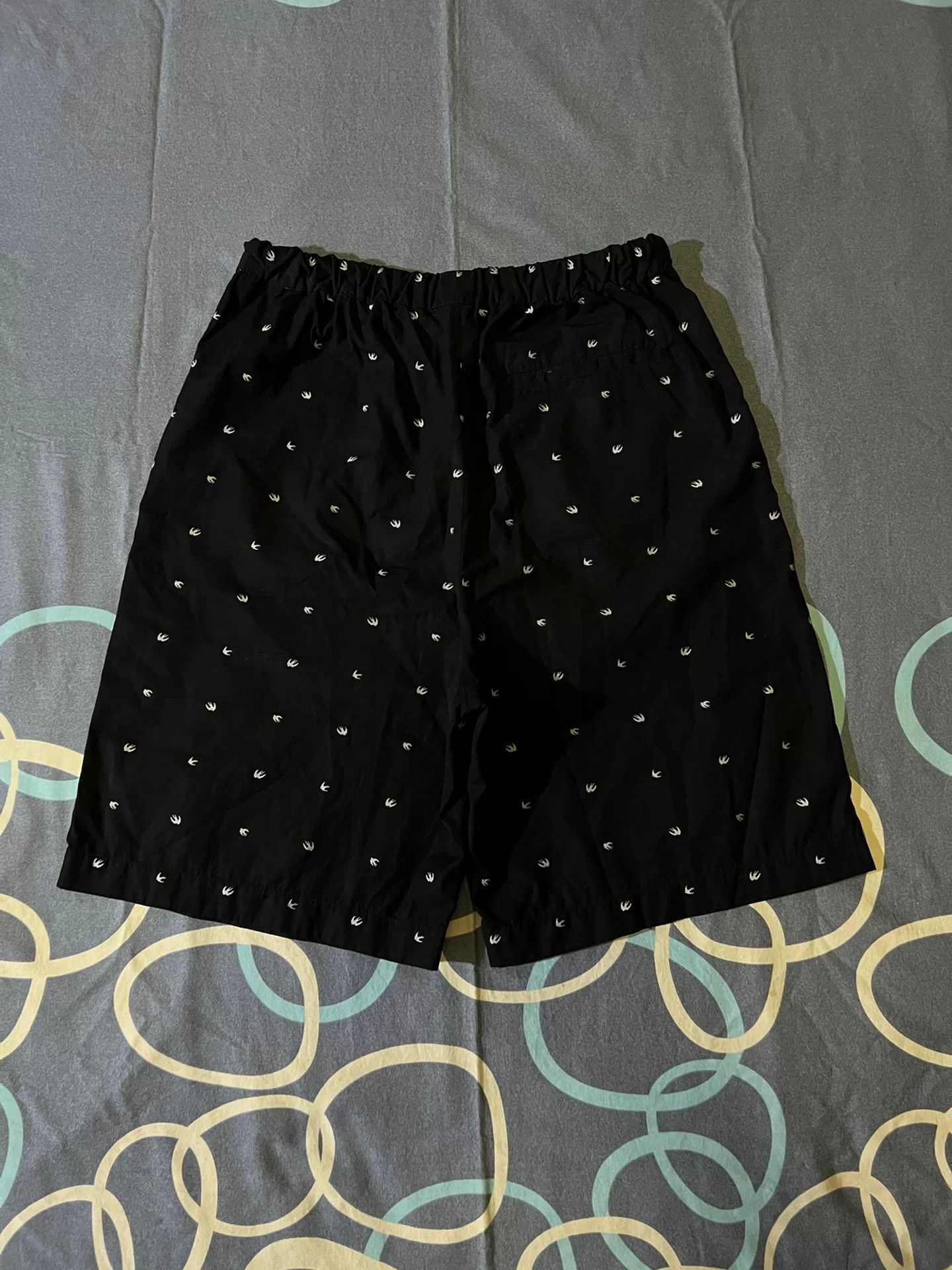 McQ Alexander McQueen McQueen Macau Limited Swallow Embroidery Shorts Size US 32 / EU 48 - 3 Thumbnail