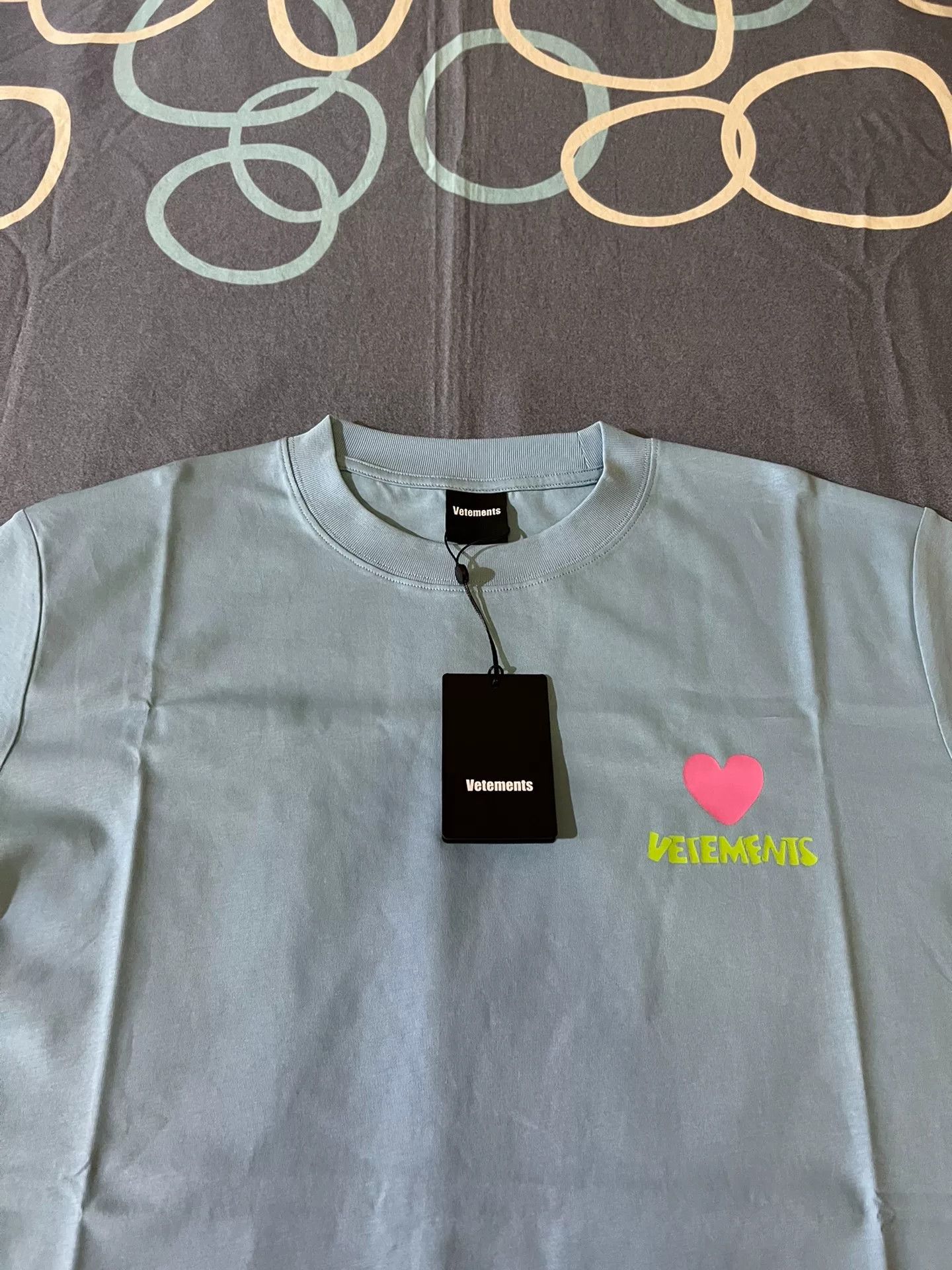 Vetements Vetements Pink Heart Slogan Short Sleeve T-shirt Size L / US 10 / IT 46 - 2 Thumbnail