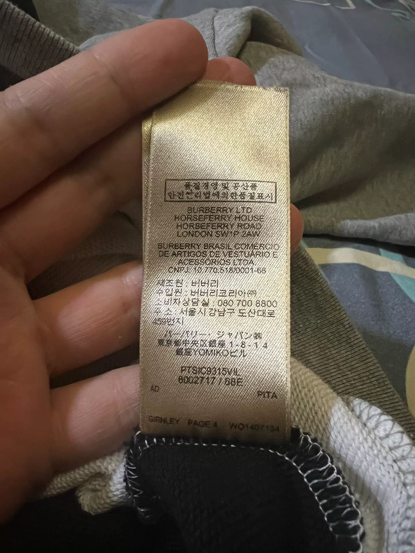 Burberry Burberry Spliced Color Warhorse Embroidery Sweater Size US XL / EU 56 / 4 - 9 Thumbnail