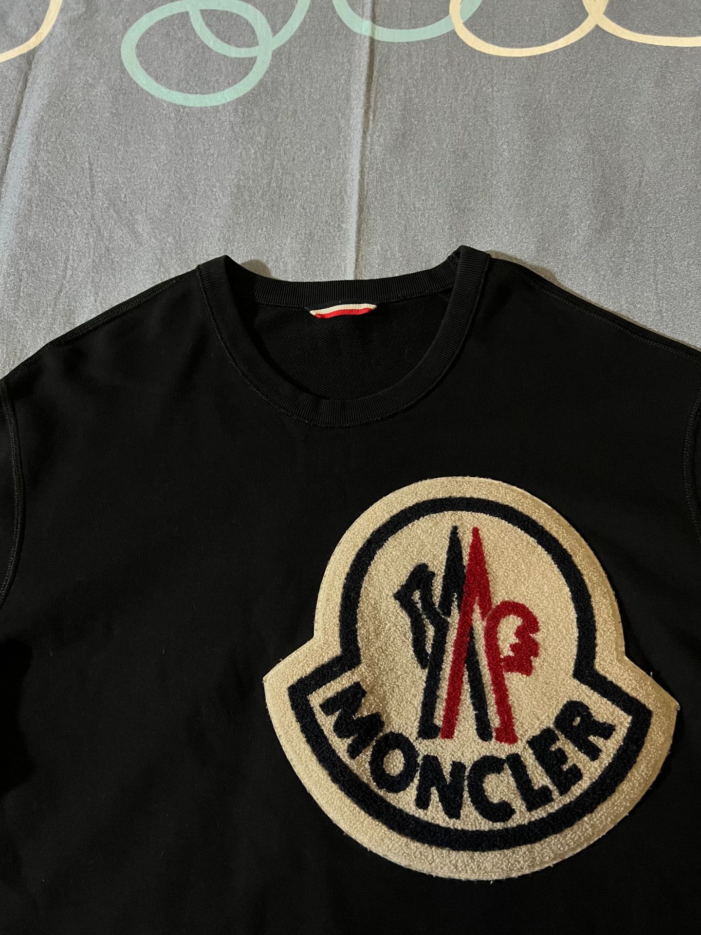 Moncler Moncler x AMI Limited Coral Fleece Sweatshirt Size US XXL / EU 58 / 5 - 2 Thumbnail