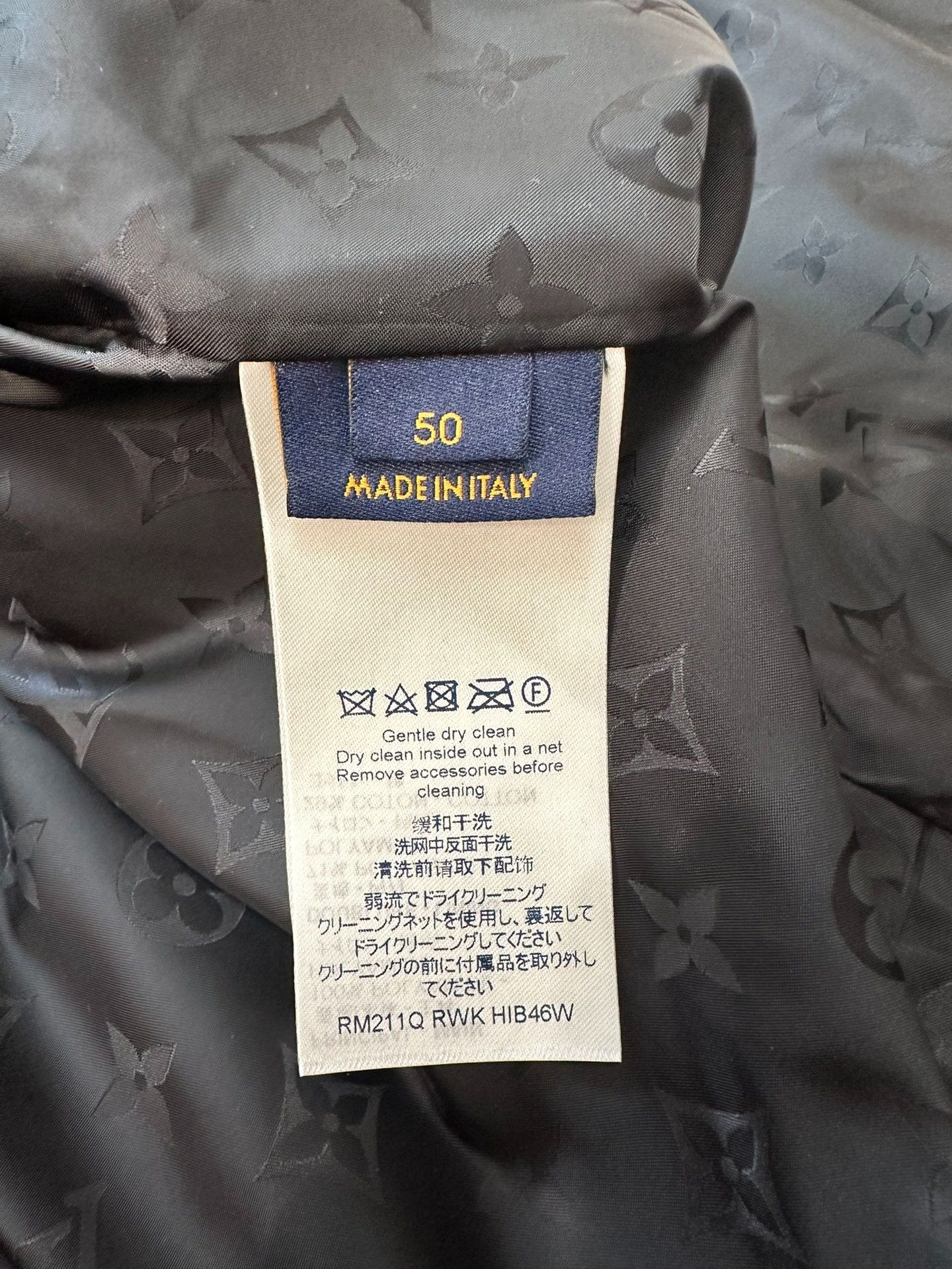 Louis Vuitton Louis Vuitton Black Multi-Pocket Coach Jacket Size US M / EU 48-50 / 2 - 7 Thumbnail