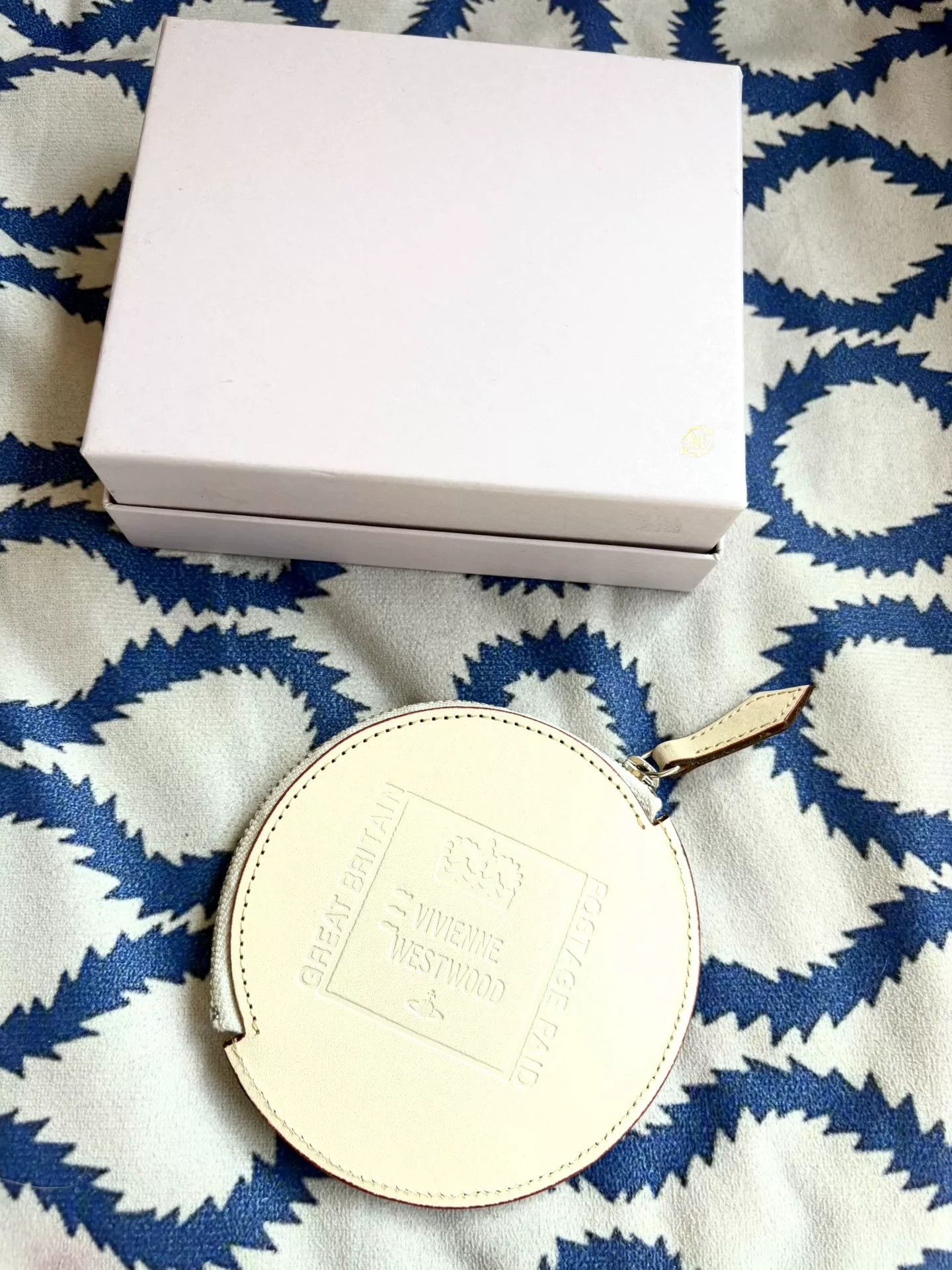 Vivienne Westwood Vivienne Westwood Vintage White Round Coin Purse Size ONE SIZE - 2 Thumbnail