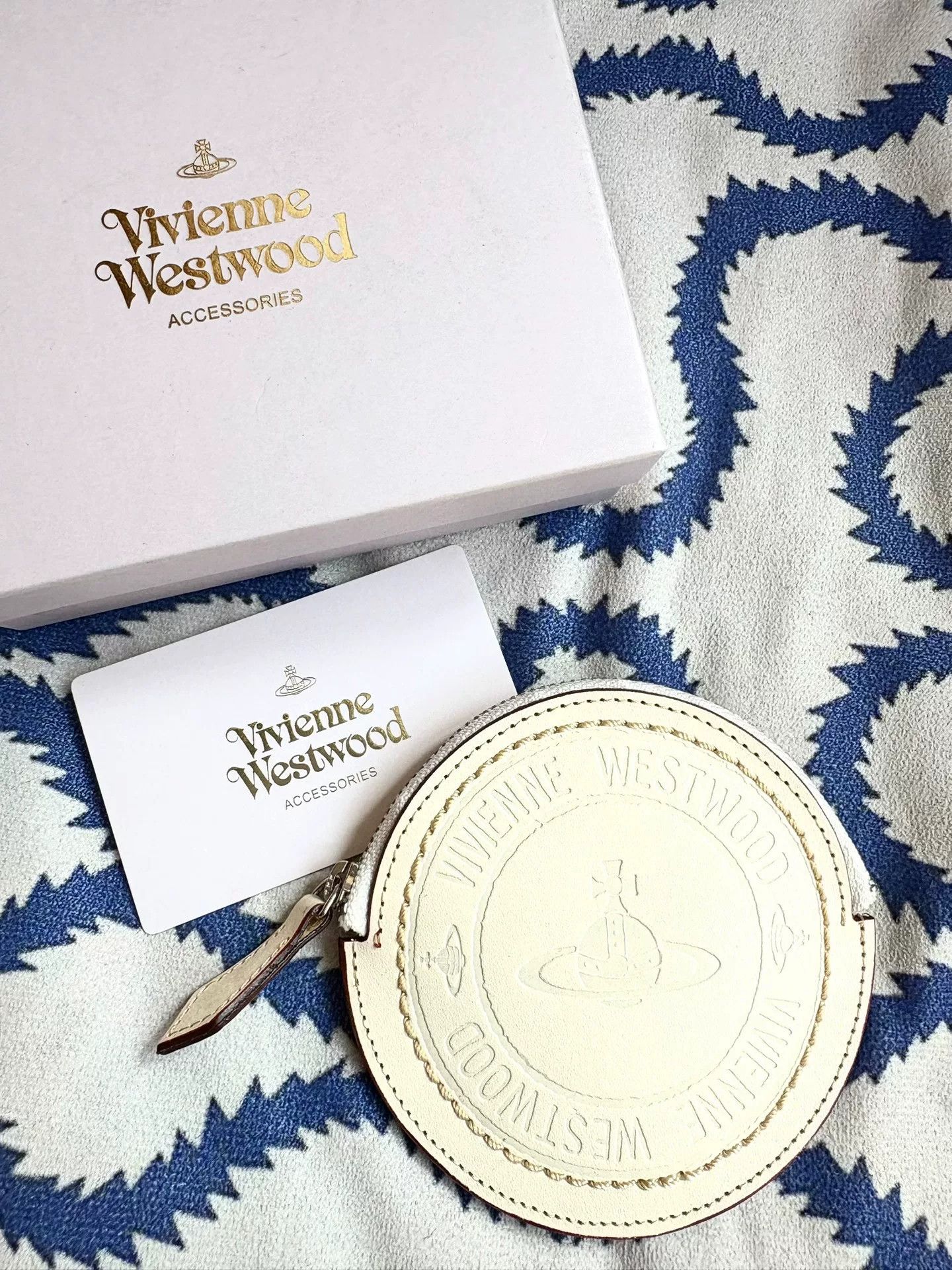 Vivienne Westwood Vivienne Westwood Vintage White Round Coin Purse Size ONE SIZE - 6 Thumbnail
