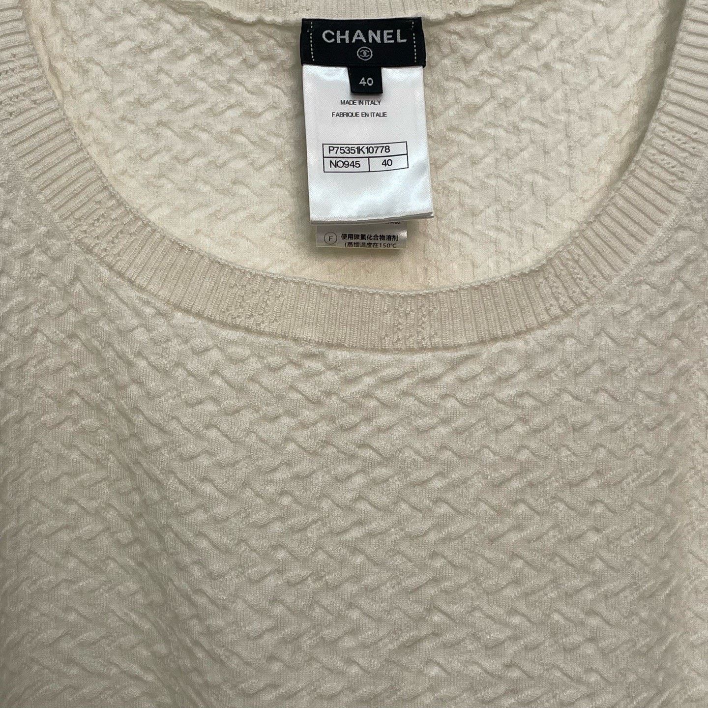 Chanel CHANEL White Round Neck Knit Top 40 Size S / US 4 / IT 40 - 3 Thumbnail