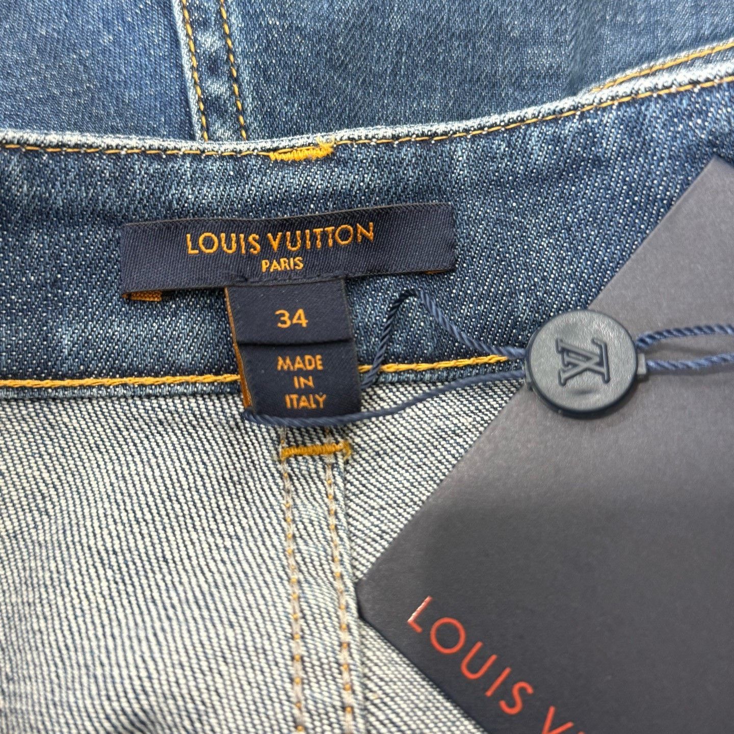 Louis Vuitton LV High-Waisted Pocket Denim Shorts Size 34" / US 12 / IT 48 - 4 Thumbnail