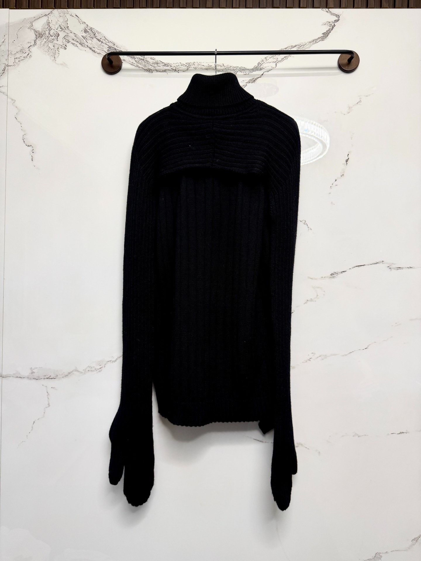 Fendi Fendi Two-Piece Glove Turtleneck Sweater Size US M / EU 48-50 / 2 - 5 Thumbnail