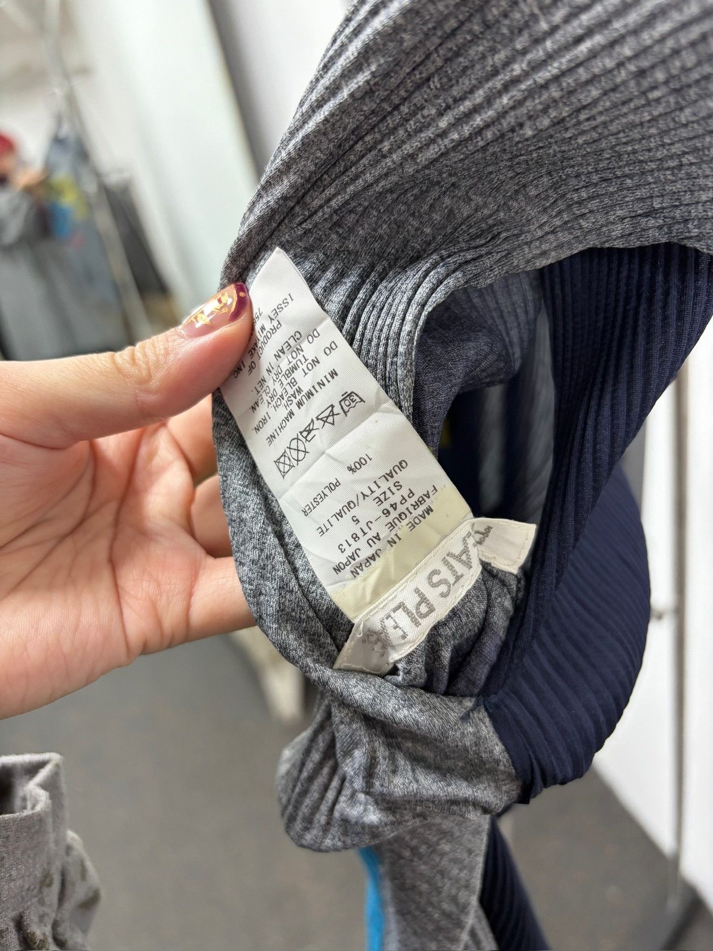 Pleats Please Issey Miyake Pleats Please Issey Miyake Pleated Top Size XXL / US 16-18 / IT 52-54 - 3 Thumbnail