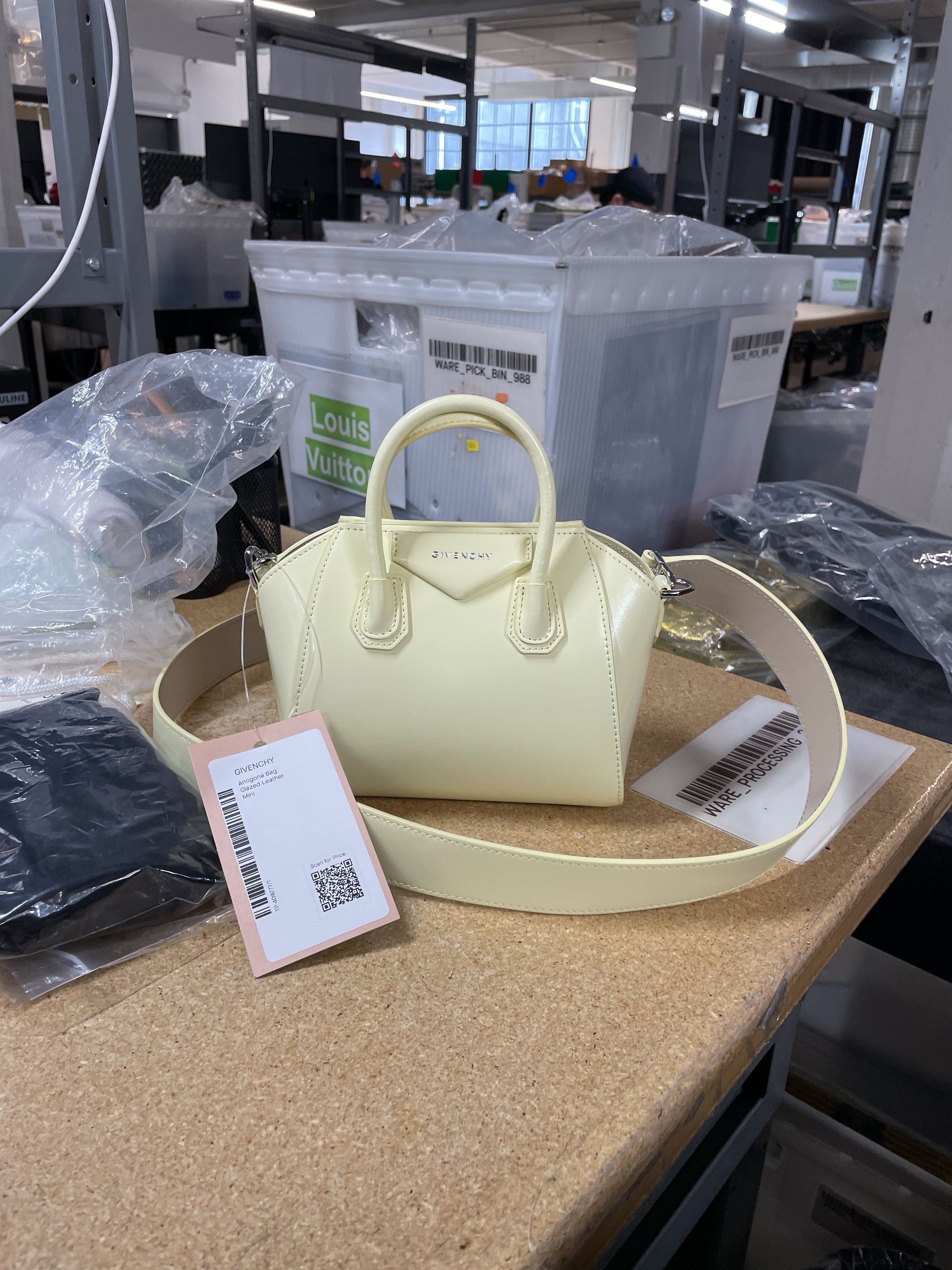 Givenchy Antigona Bag Size ONE SIZE - 6 Thumbnail