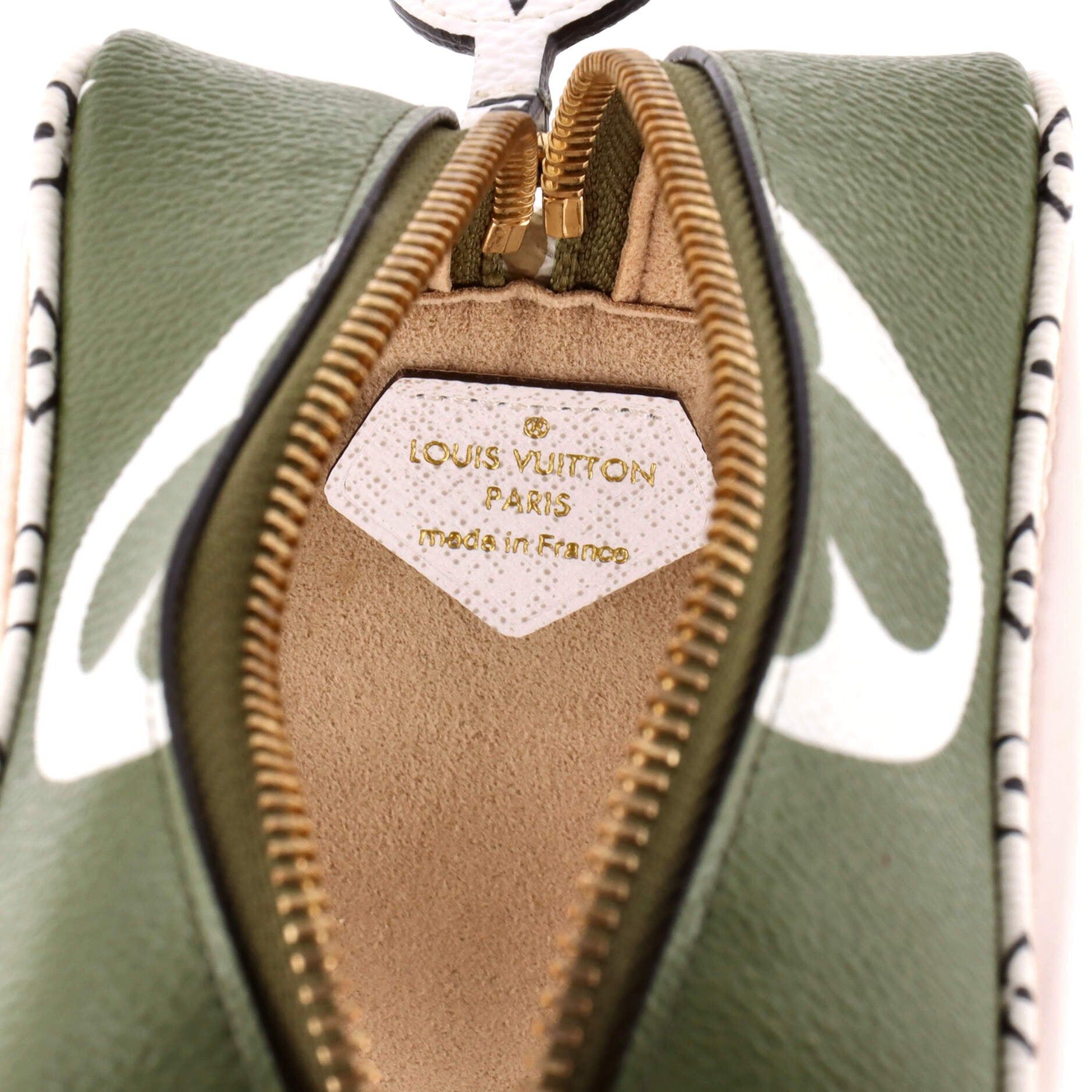 Louis Vuitton Beach Pouch Size ONE SIZE - 7 Thumbnail