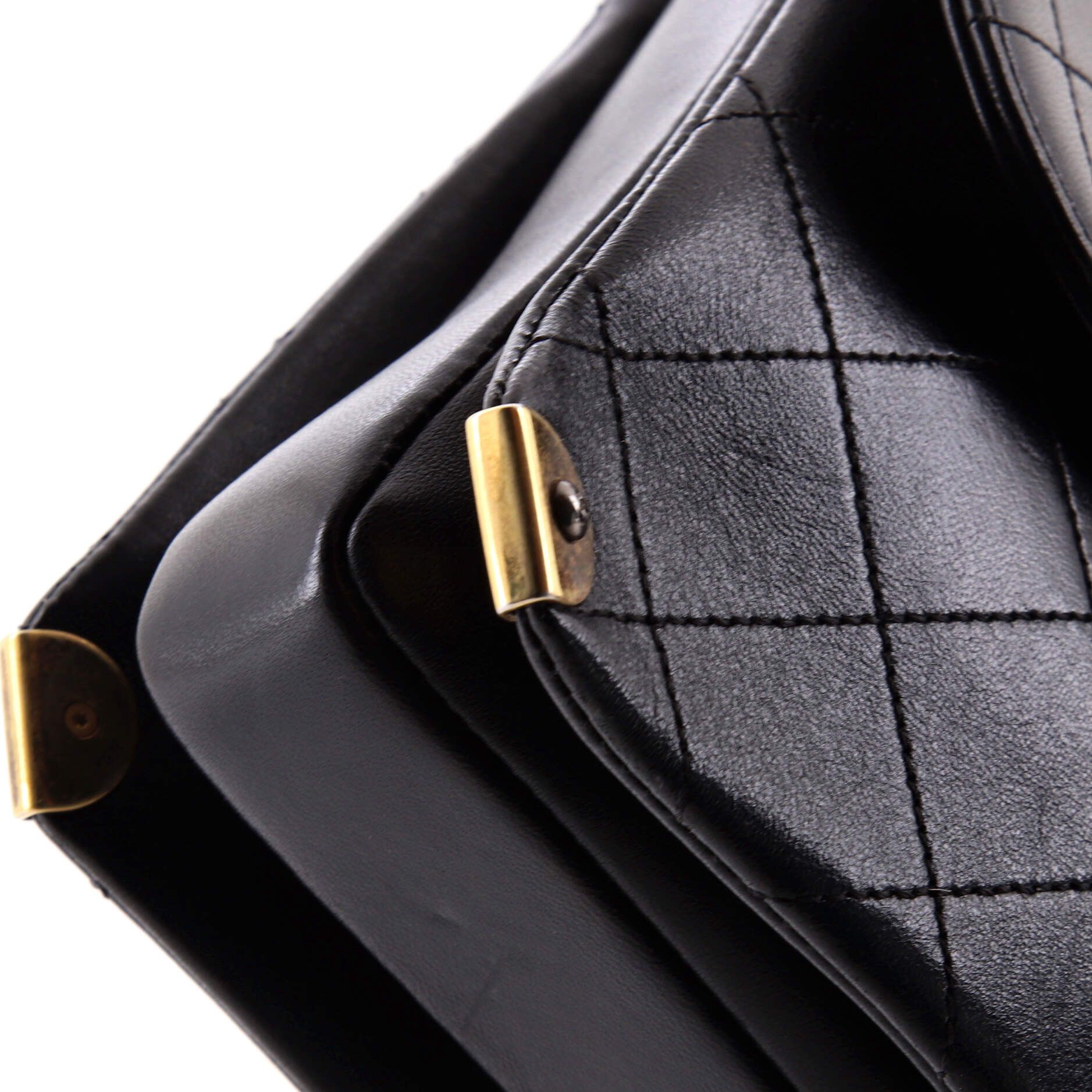 Chanel Around The Corner Flap Bag Size ONE SIZE - 6 Thumbnail