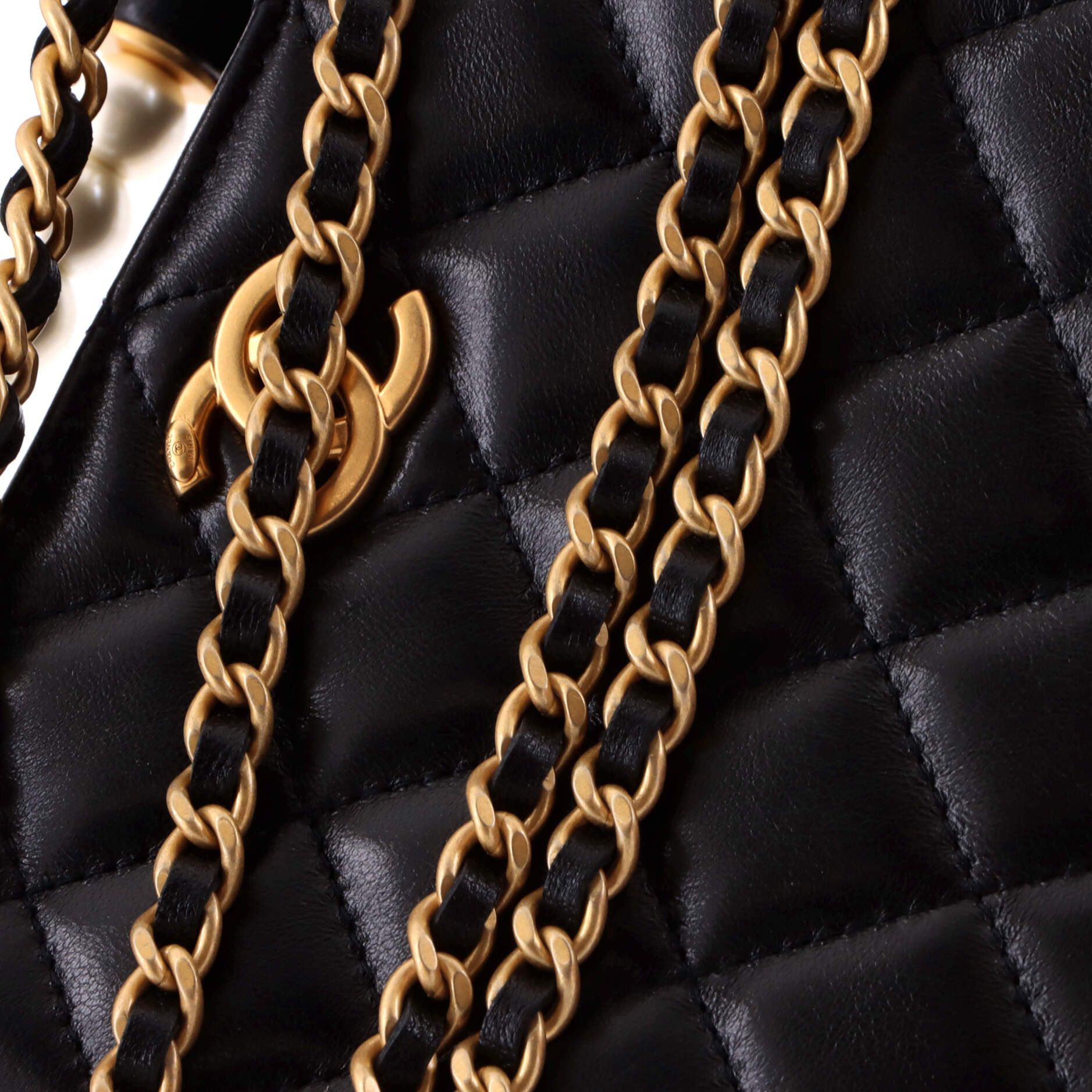 Chanel Chain Around Cut Out Handle Evening Tote Size ONE SIZE - 6 Thumbnail