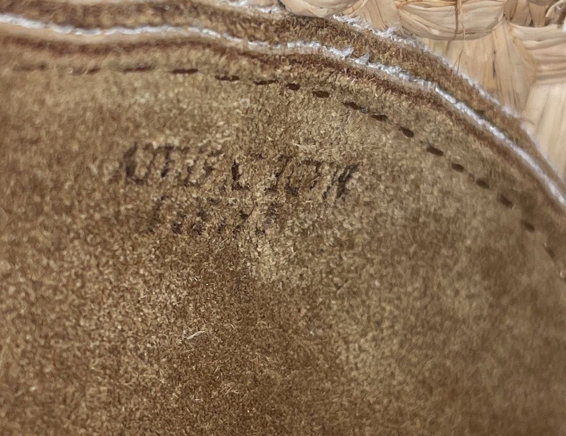 Gate Leather Shoulder