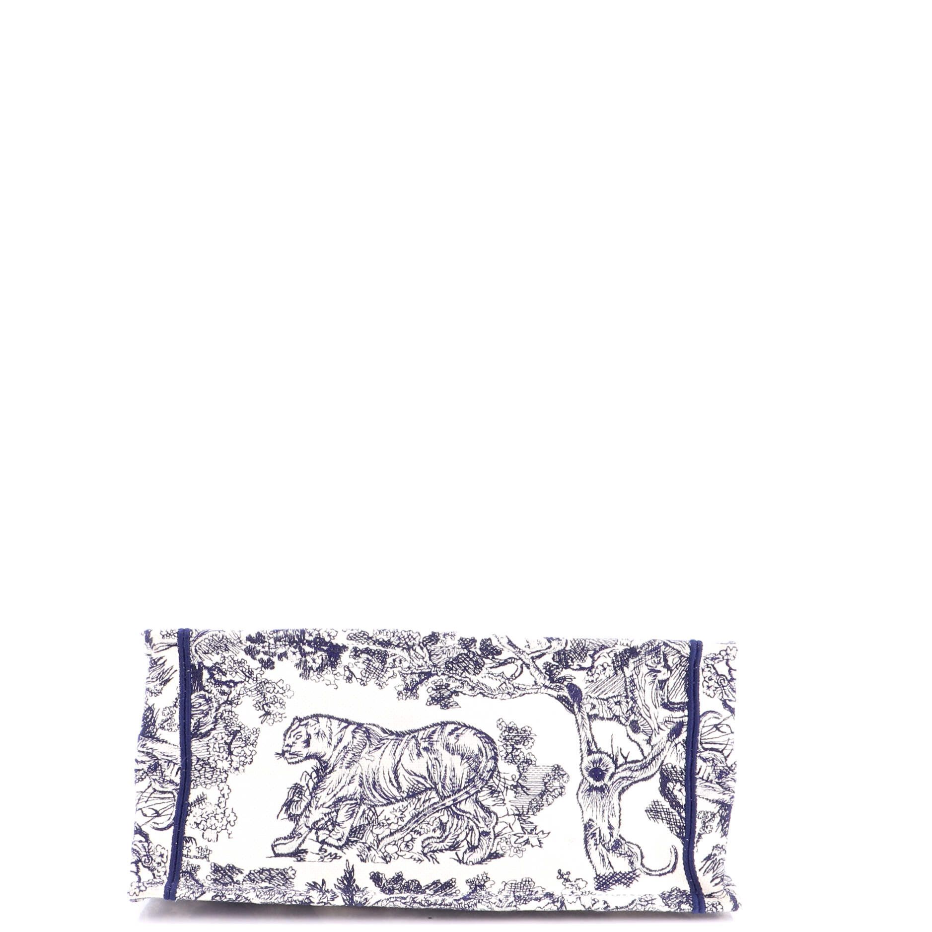 Dior Book Tote Size ONE SIZE - 4 Thumbnail