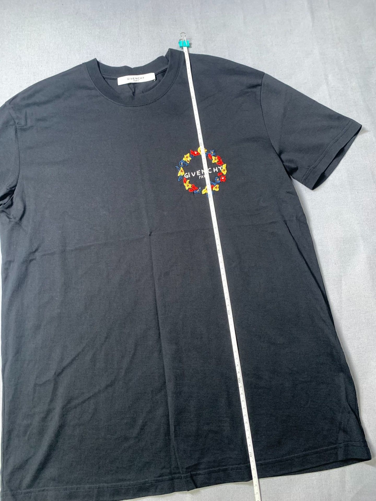 Givenchy Givenchy Beaded Floral Embroidery Tee Size XS / US 0-2 / IT 36-38 - 7 Thumbnail