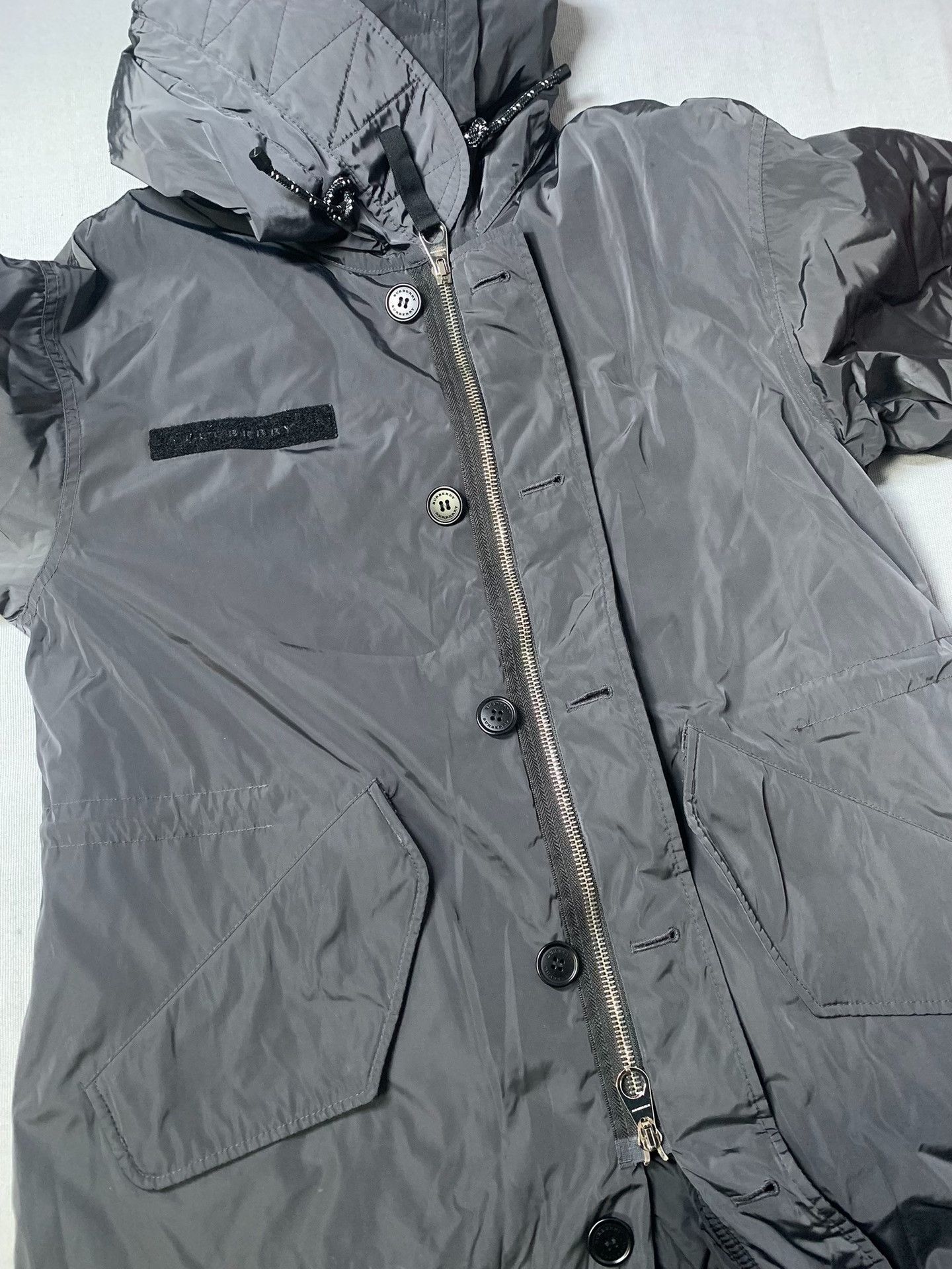 Burberry Burberry Metallic Nylon Long Fishtail Parka Size US M / EU 48-50 / 2 - 3 Thumbnail