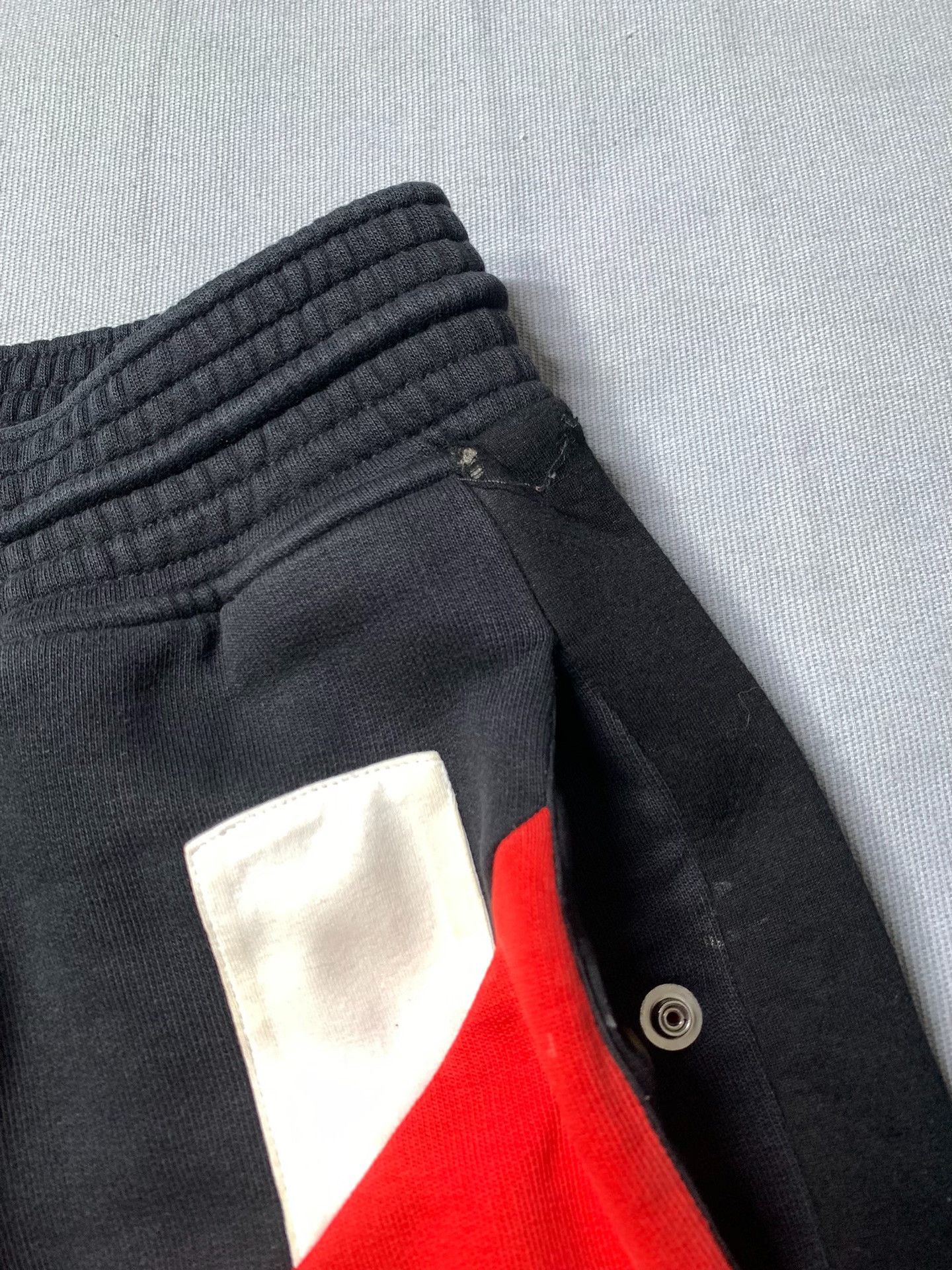 Givenchy Givenchy Striped Athleisure Joggers Size US 26 / EU 42 - 8 Thumbnail