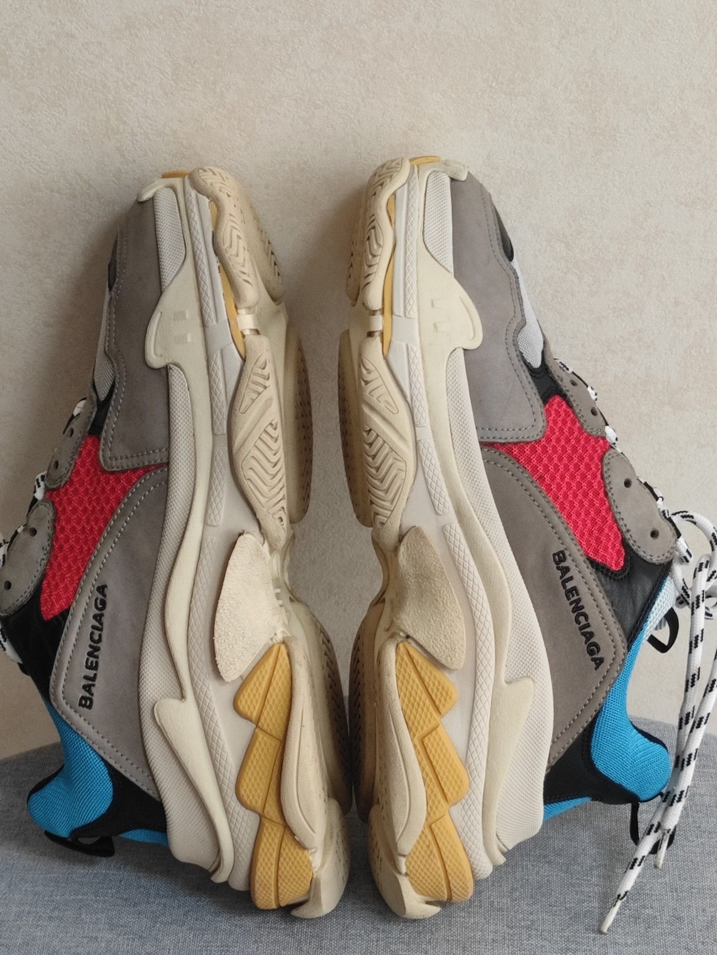 Balenciaga Balenciaga First Gen Red Blue Triples Size US 8 / EU 41 - 9 Thumbnail