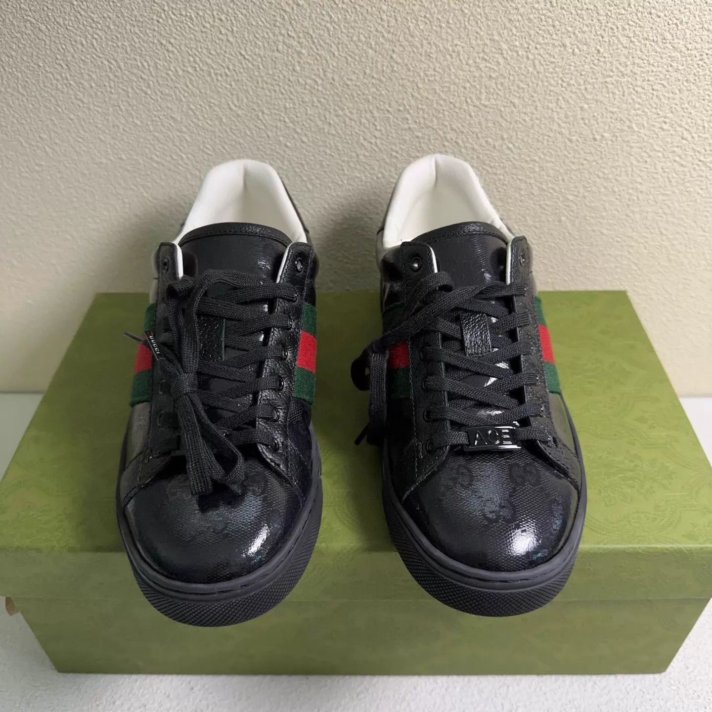 Gucci Black Low-Top Sneakers with Red and Green Stripes Size US 6.5 / EU 39-40 - 2 Thumbnail