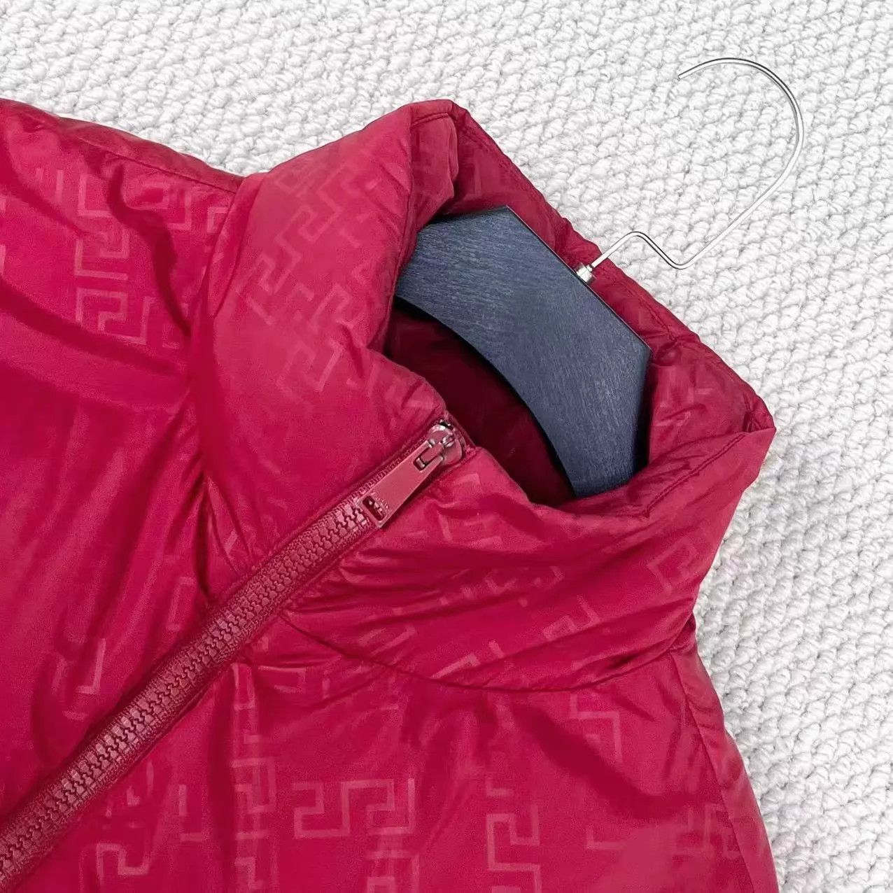 Versace Red Padded Jacket with Diagonal Stripes Size M Size US M / EU 48-50 / 2 - 4 Thumbnail
