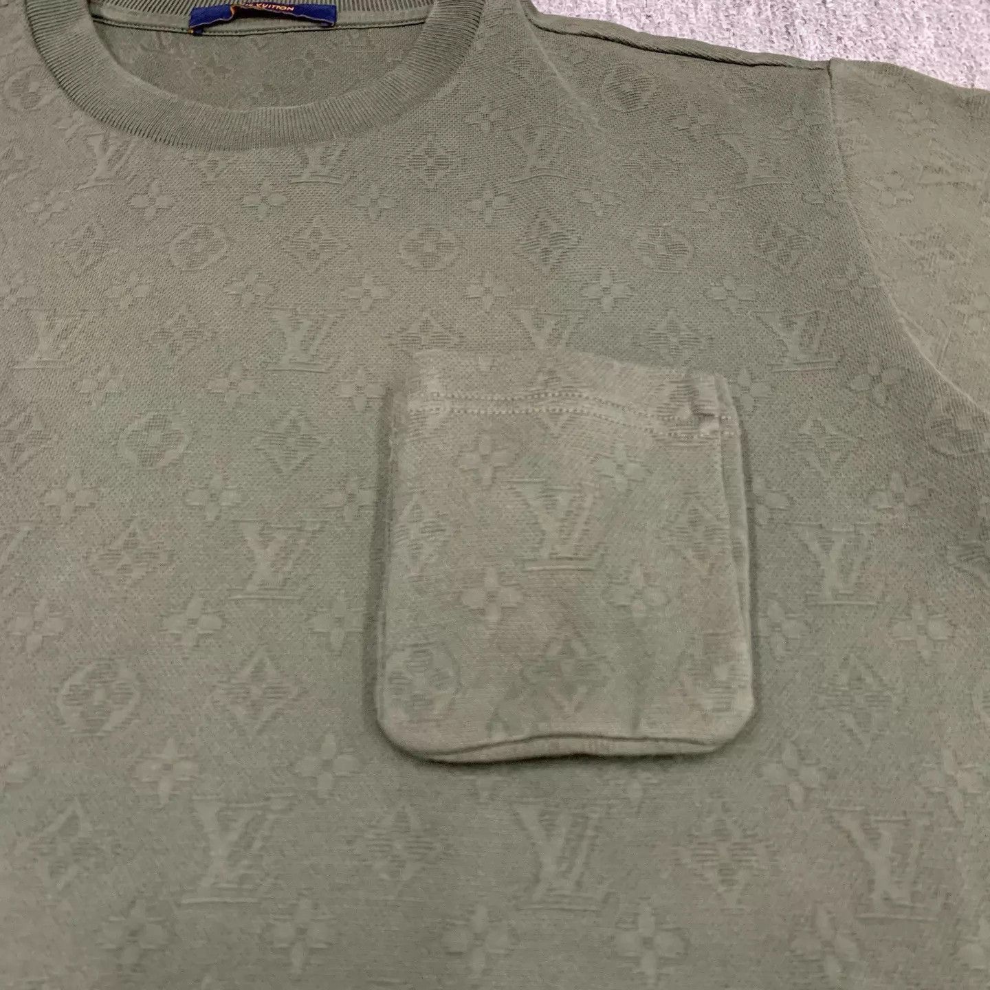 Louis Vuitton Green Short-Sleeve Patterned Shirt with Pocket Size US L / EU 52-54 / 3 - 8 Thumbnail