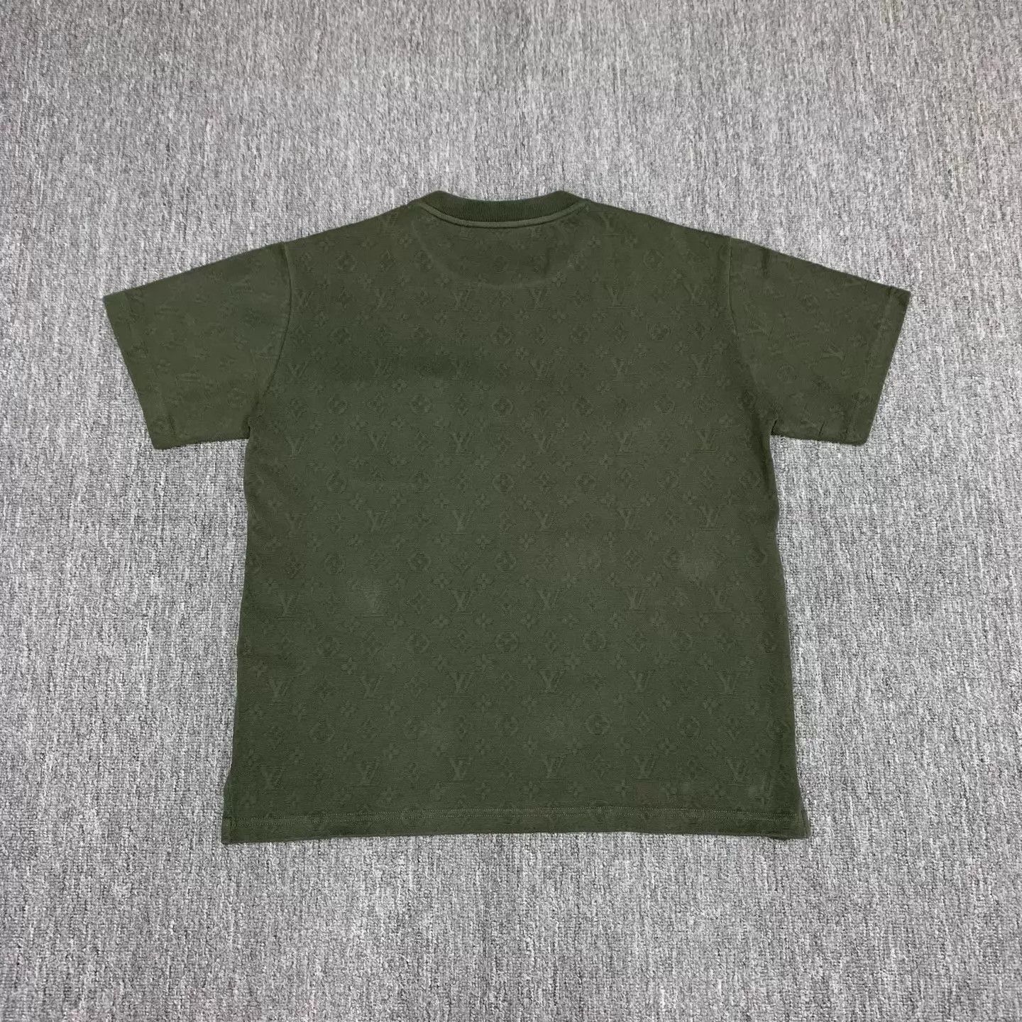 Louis Vuitton Green Short-Sleeve Patterned Shirt with Pocket Size US L / EU 52-54 / 3 - 2 Thumbnail